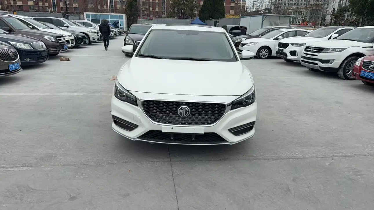 MG 6  из Китая