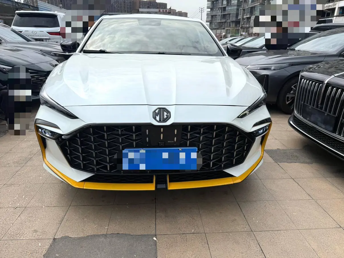 MG 6  из Китая