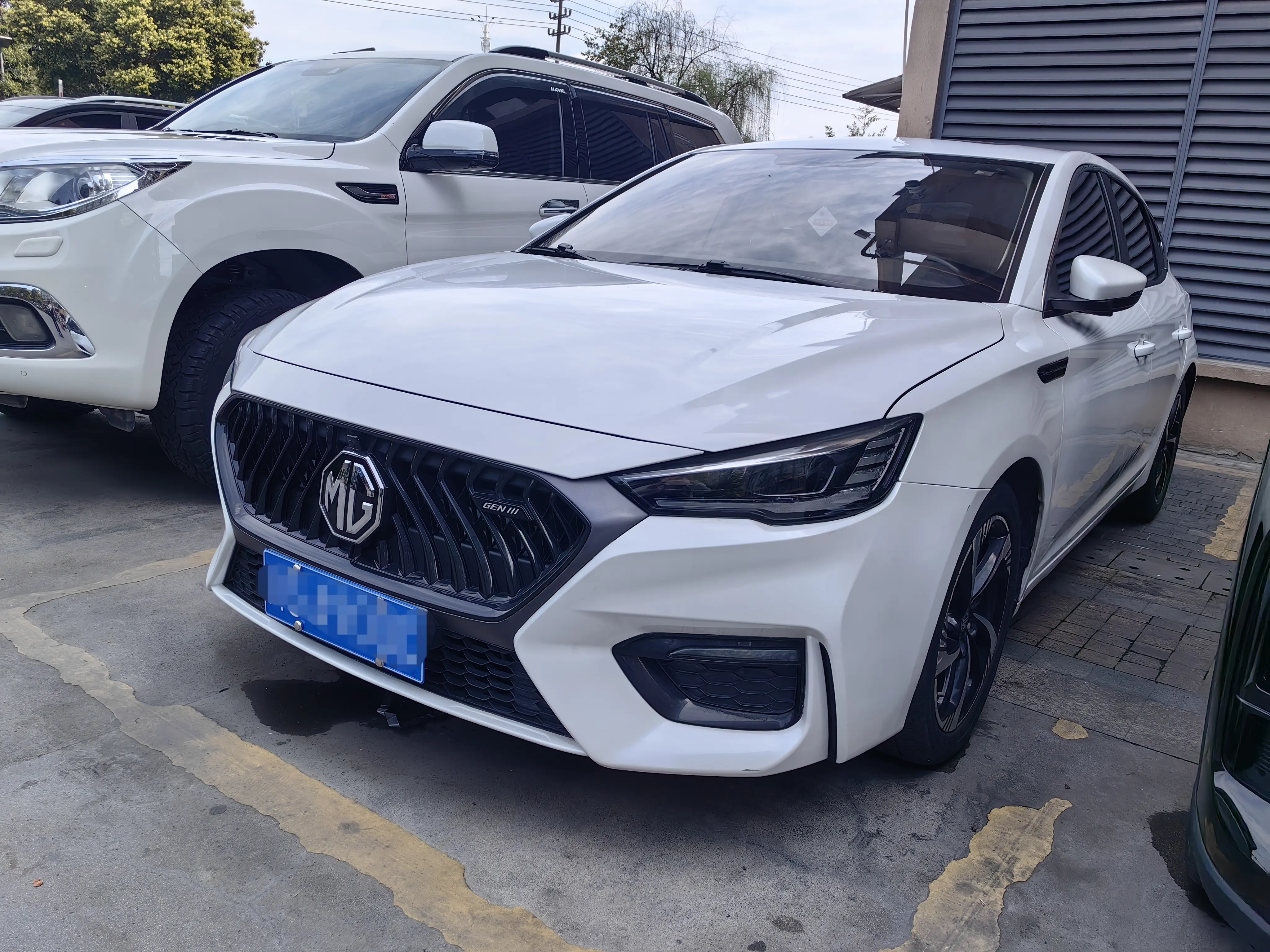 MG 6  из Китая