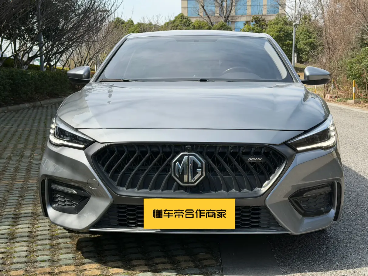 MG 6  из Китая