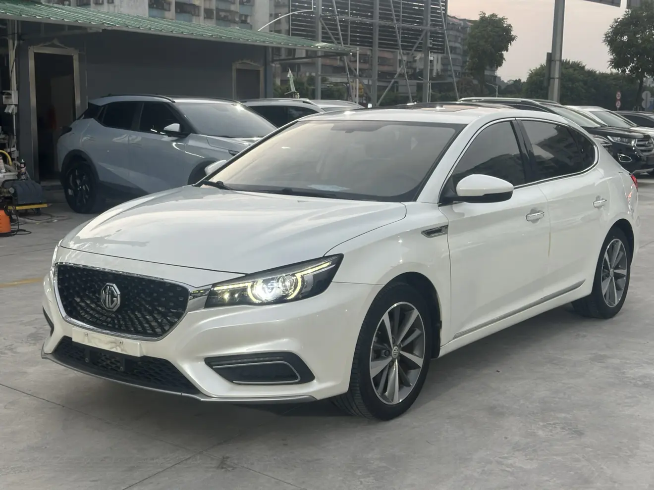 MG 6  из Китая