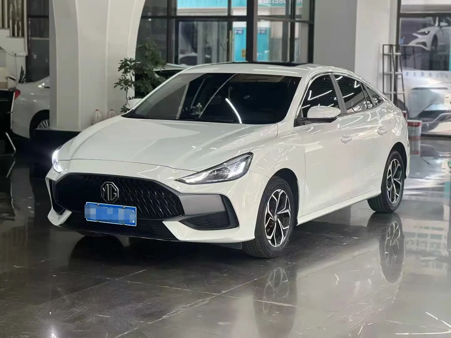 MG 5