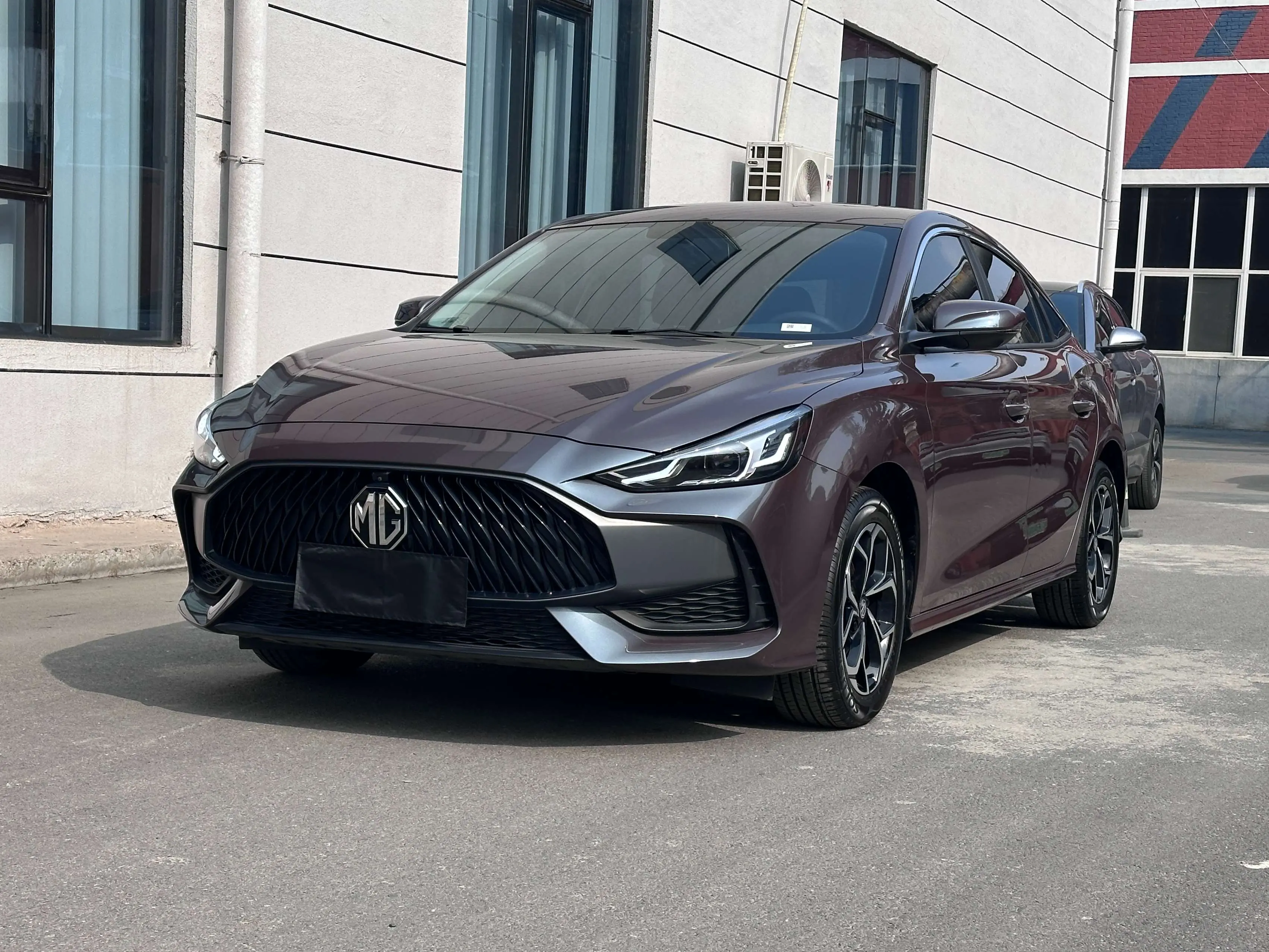MG 5