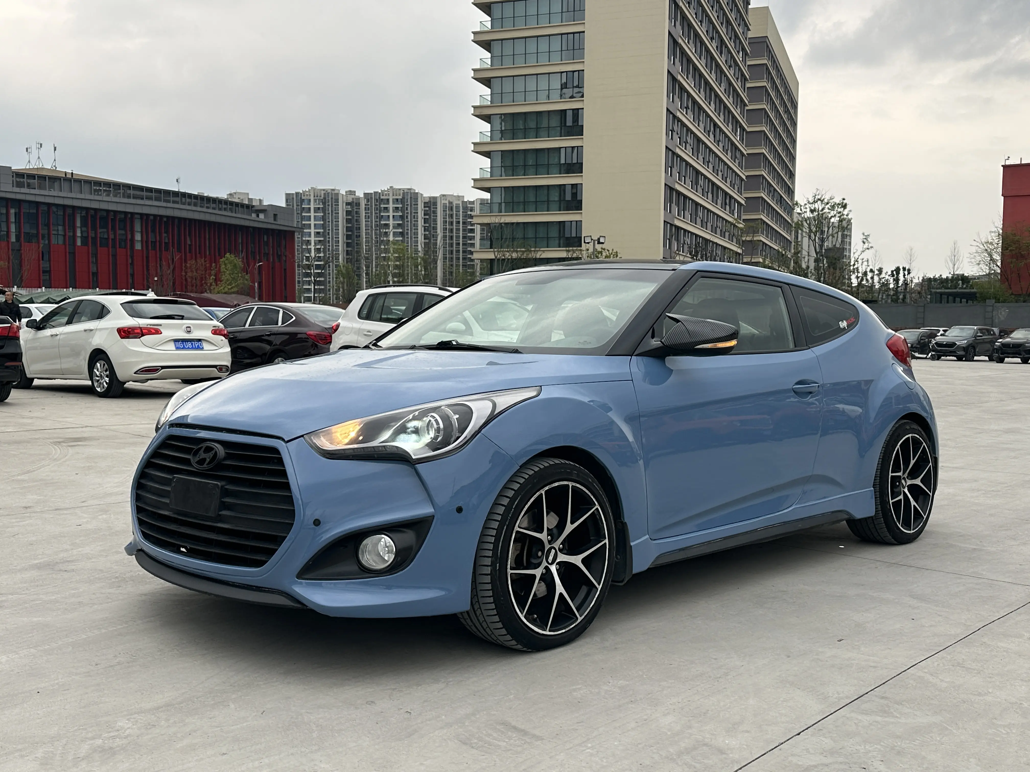 Hyundai Veloster  из Китая