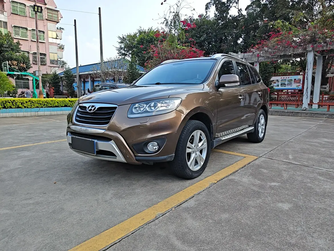 Hyundai Santa Claus Classic