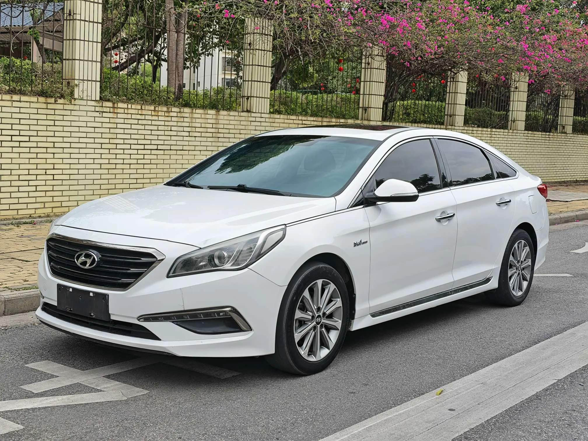Hyundai Sonata nine