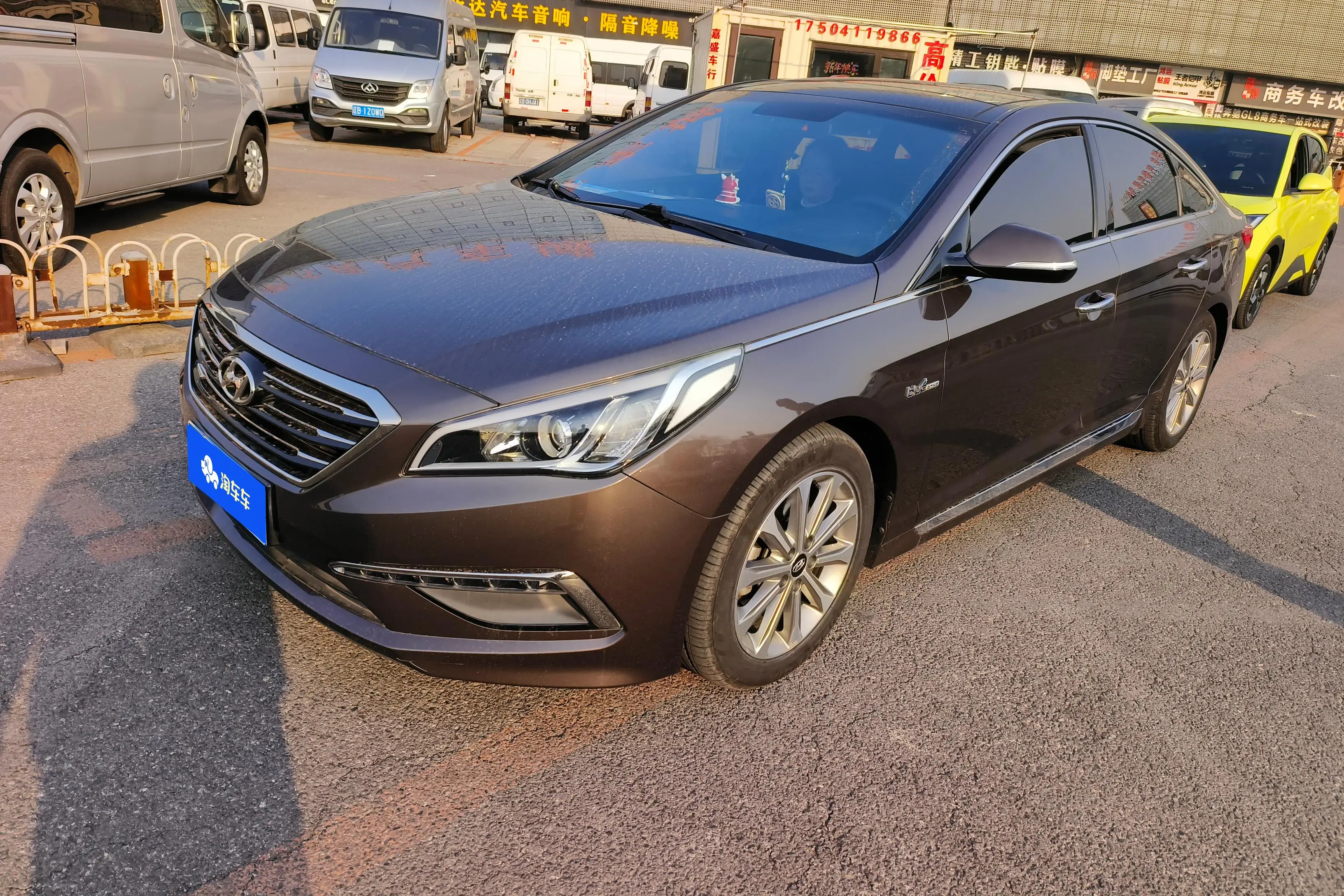 Hyundai Sonata nine