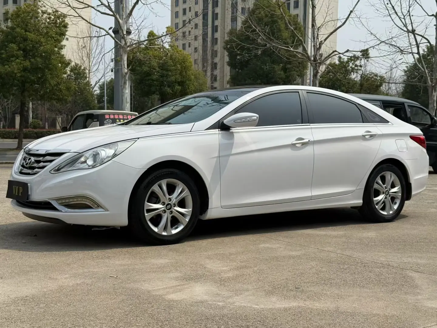Hyundai Sonata eight