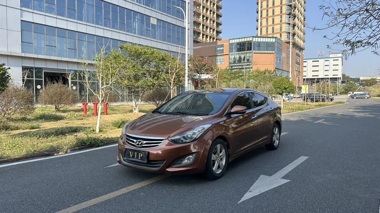 Hyundai Elantra