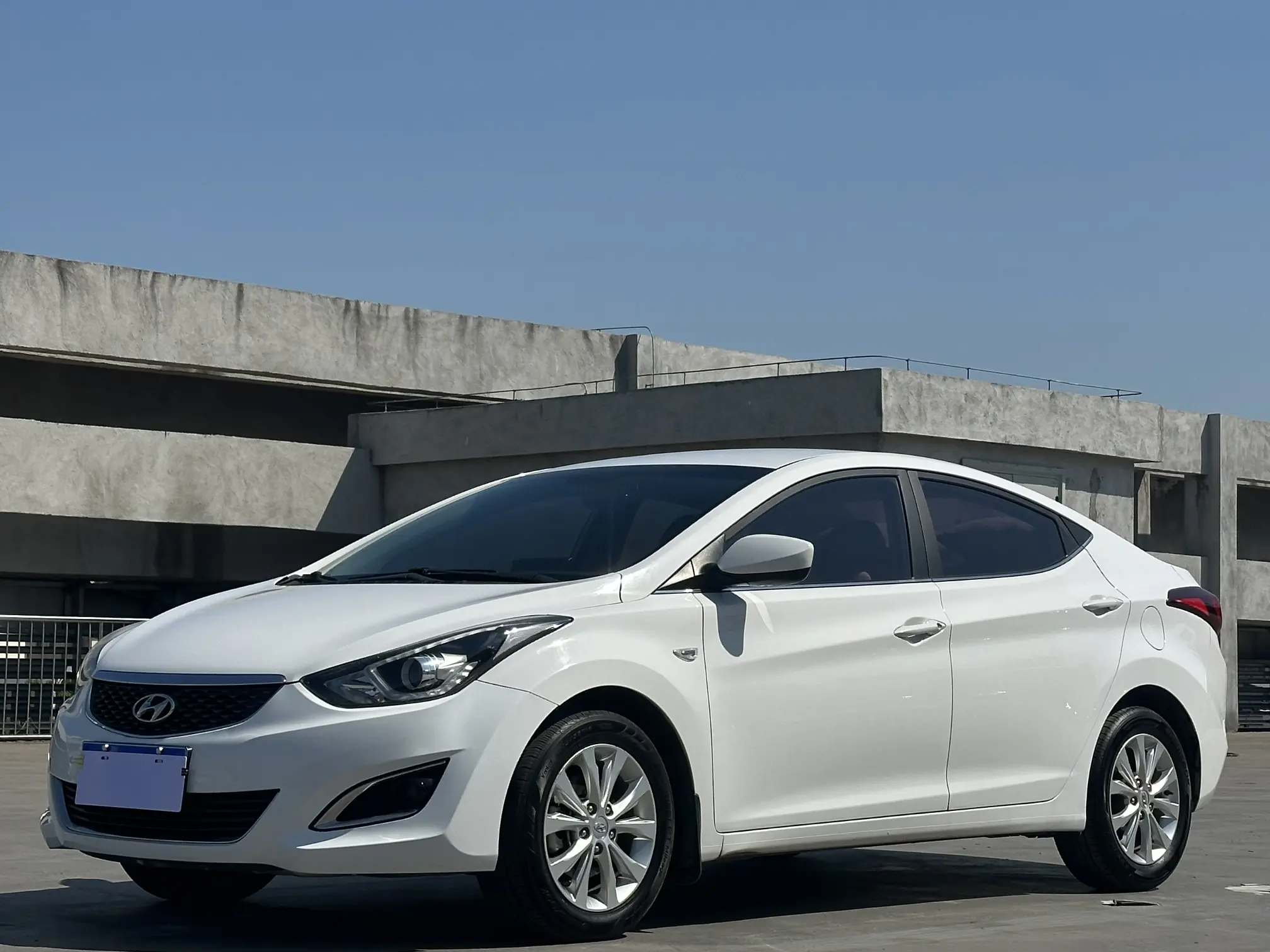 Hyundai Elantra  из Китая