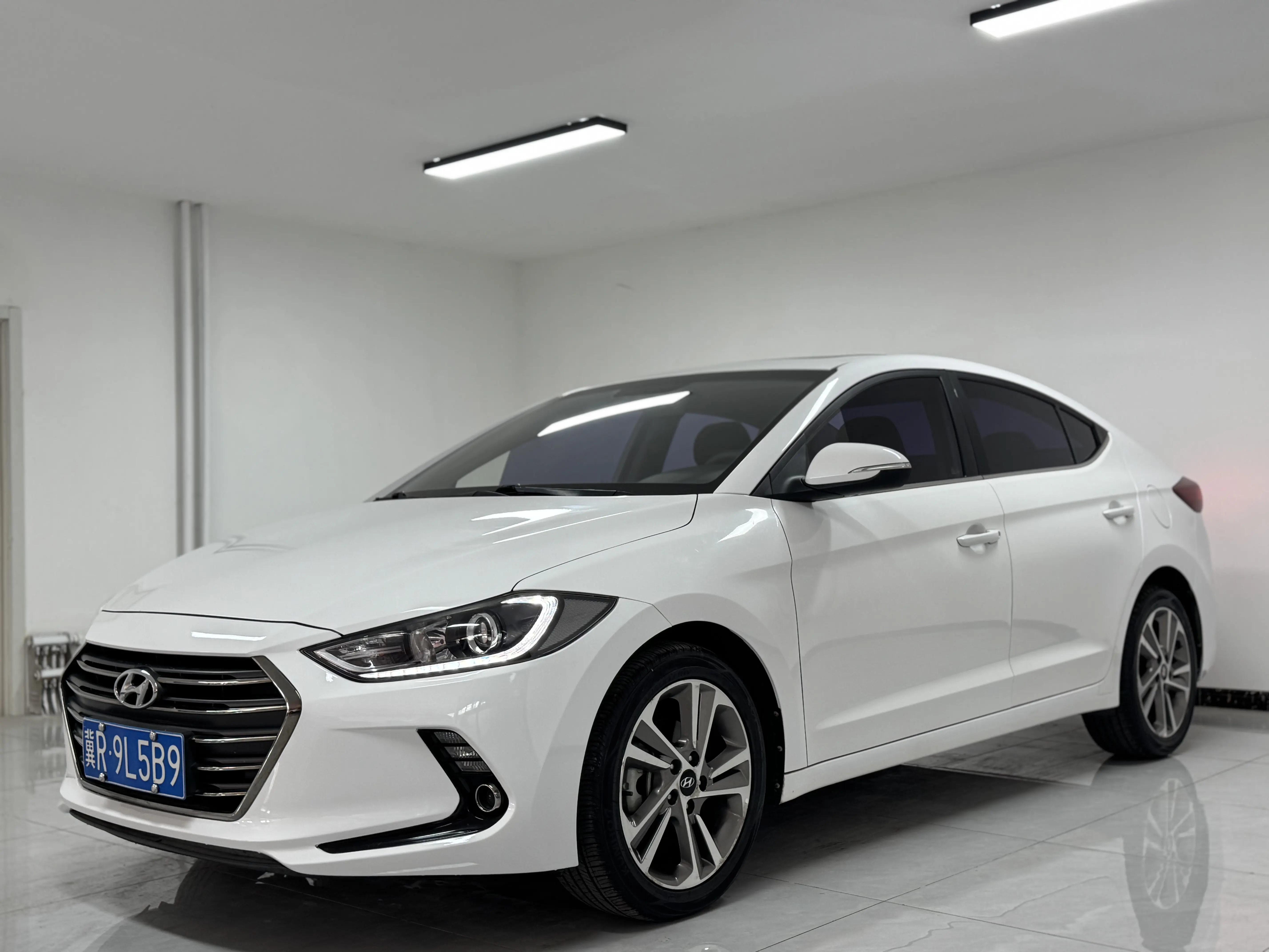 Hyundai Lead