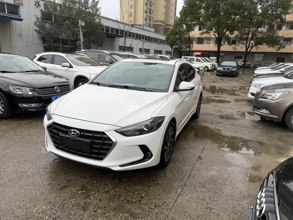 Hyundai Lead
