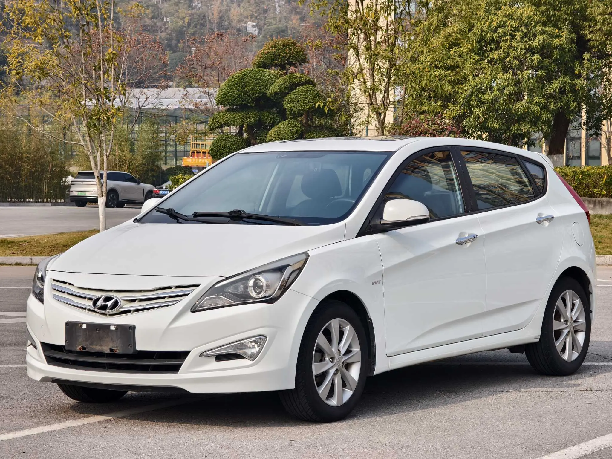 Hyundai Verna RV  из Китая