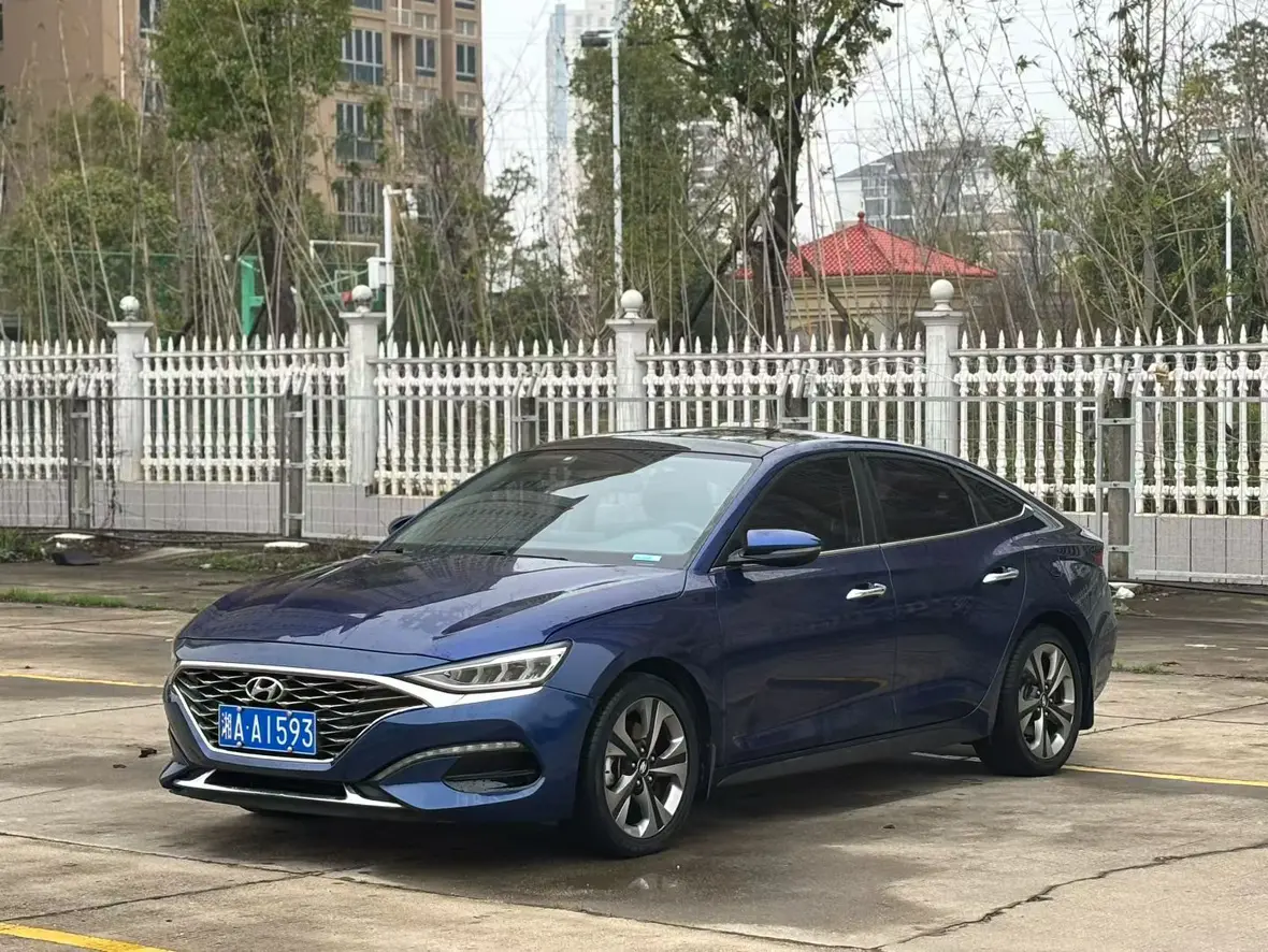 Hyundai Lafesta