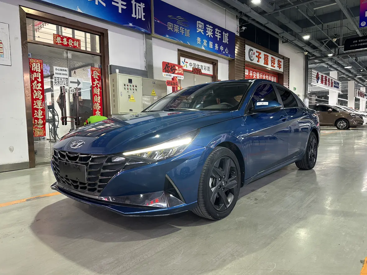 Hyundai Elantra
