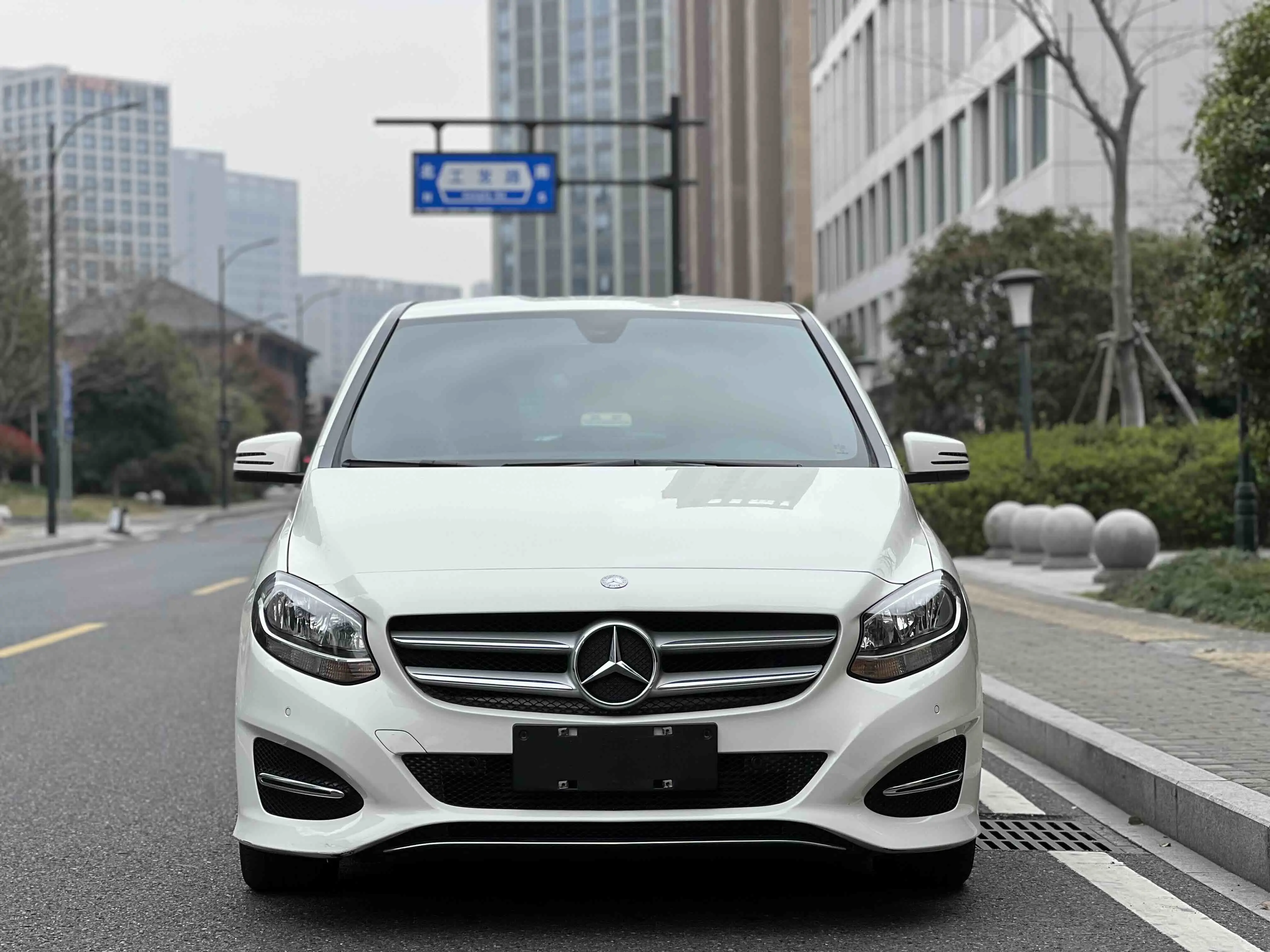 Mercedes-Benz Mercedes Benz B Class  из Китая