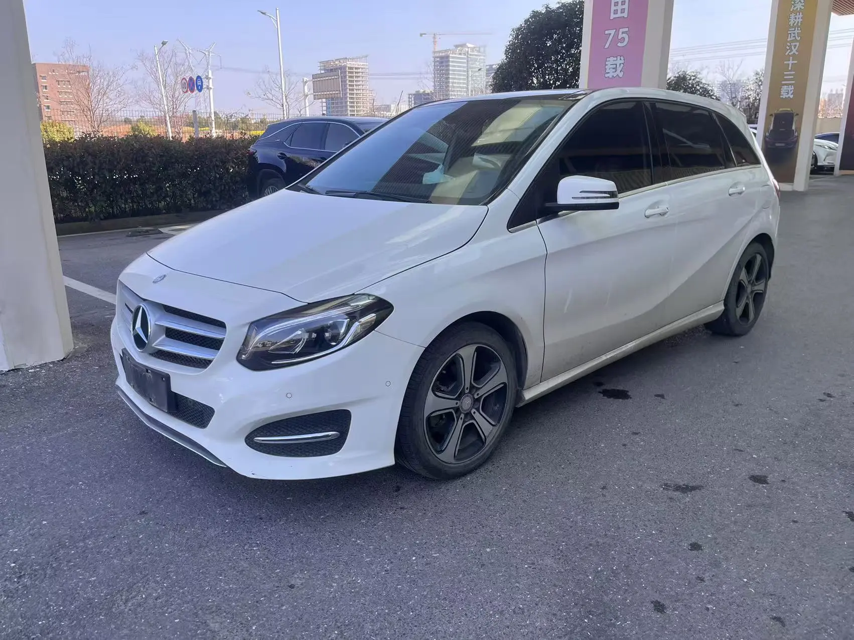 Mercedes-Benz Mercedes Benz B Class  из Китая