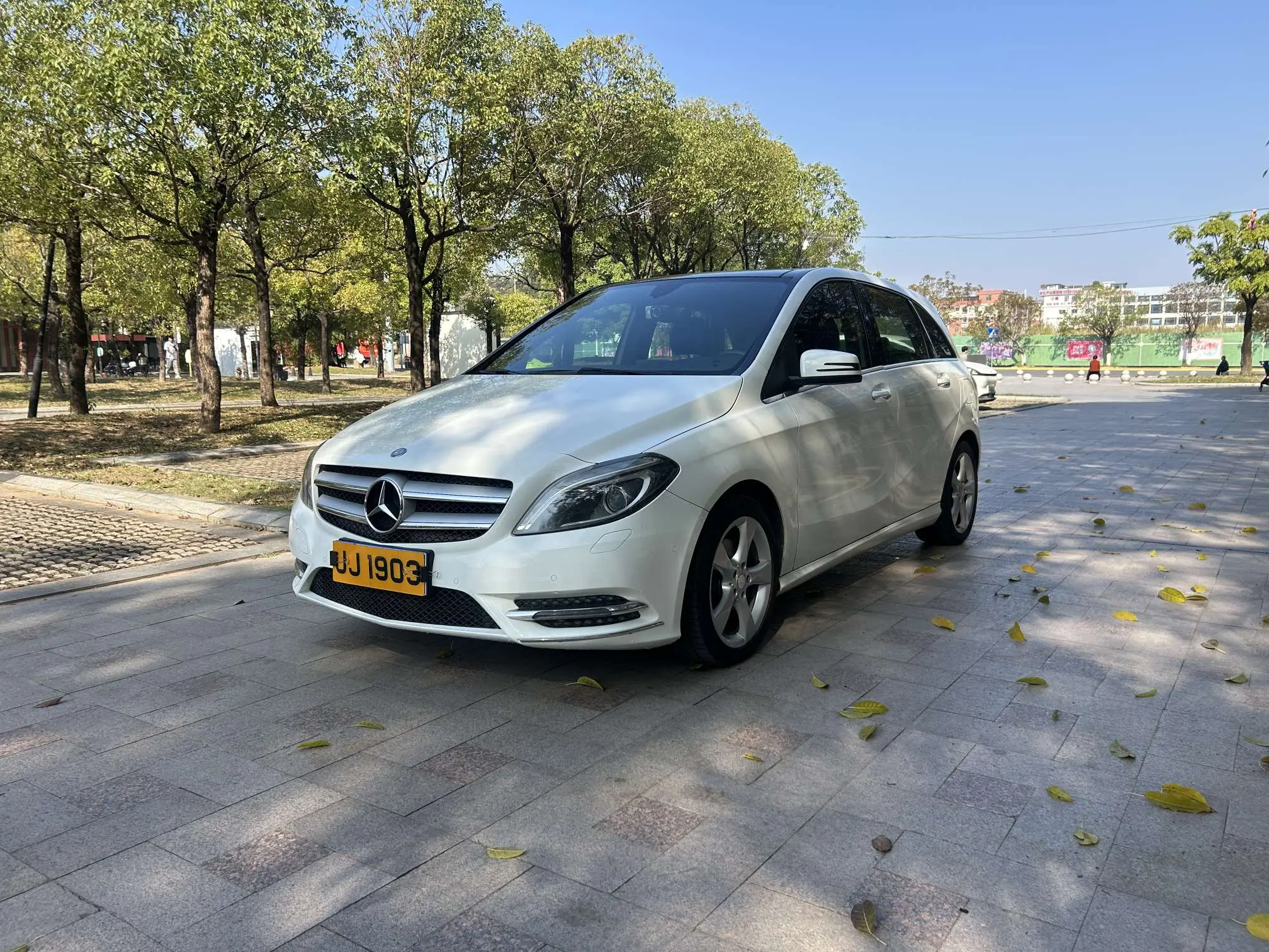 Mercedes-Benz Mercedes Benz B Class  из Китая