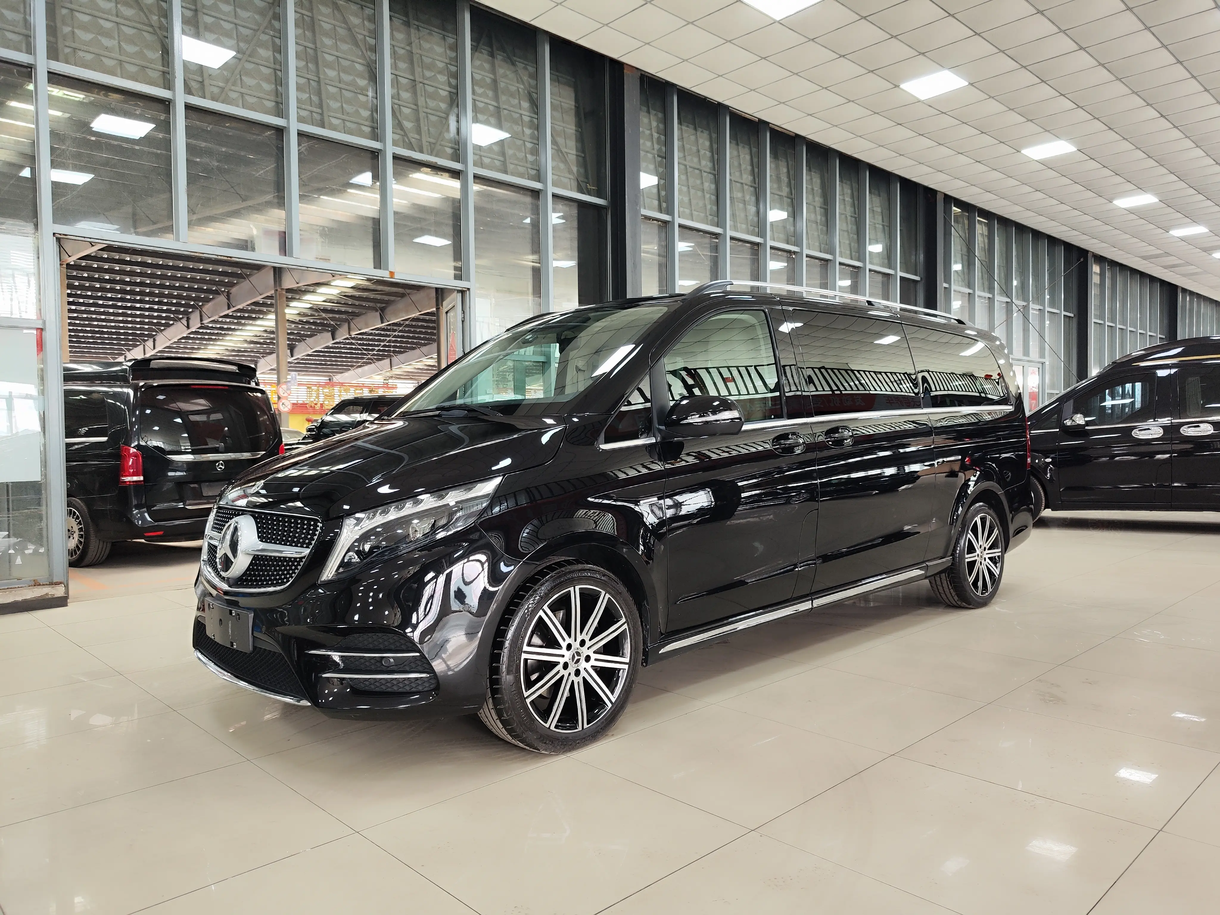 Mercedes-Benz Mercedes Benz V Class