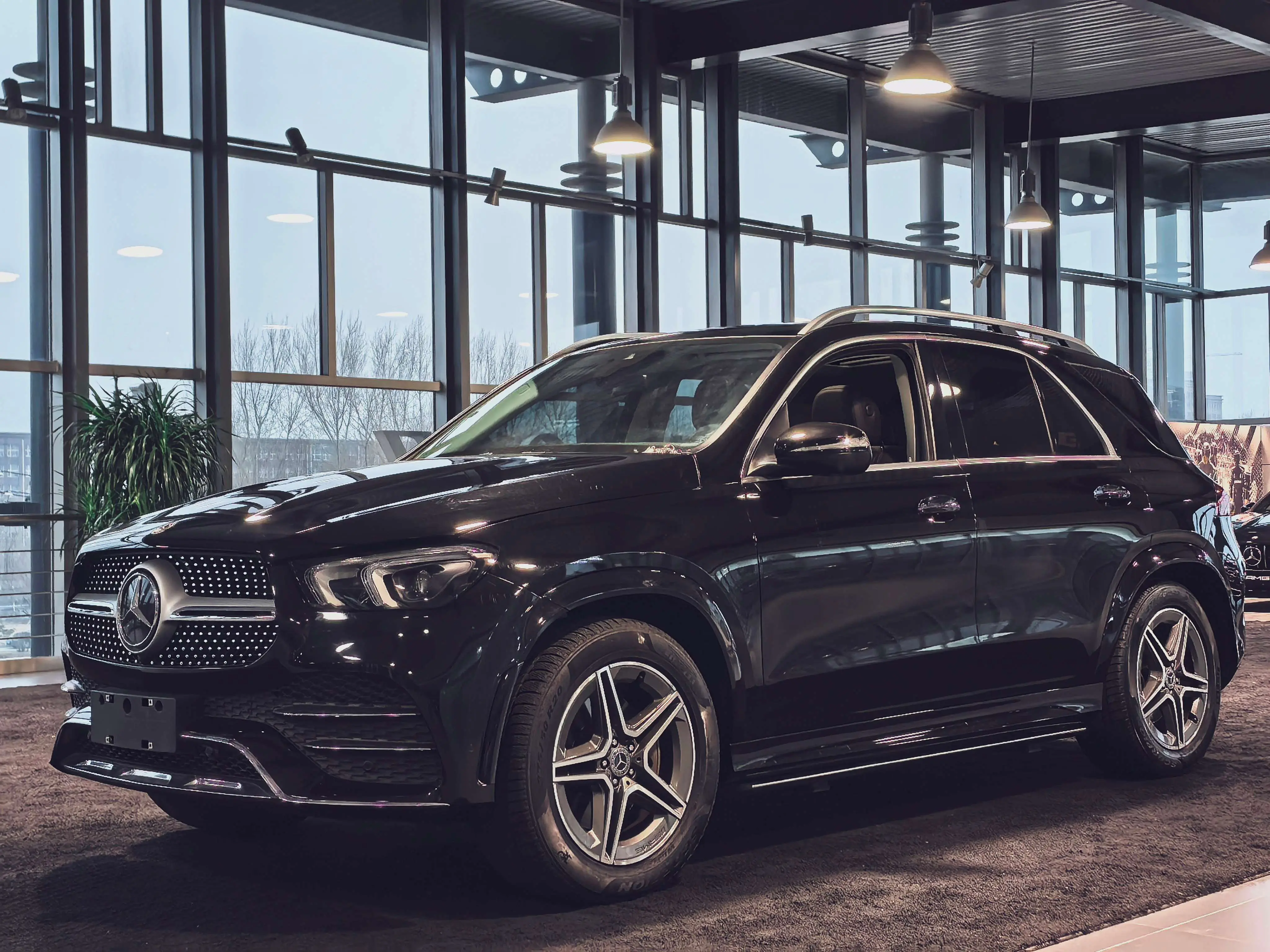 Mercedes-Benz GLE (Imported)