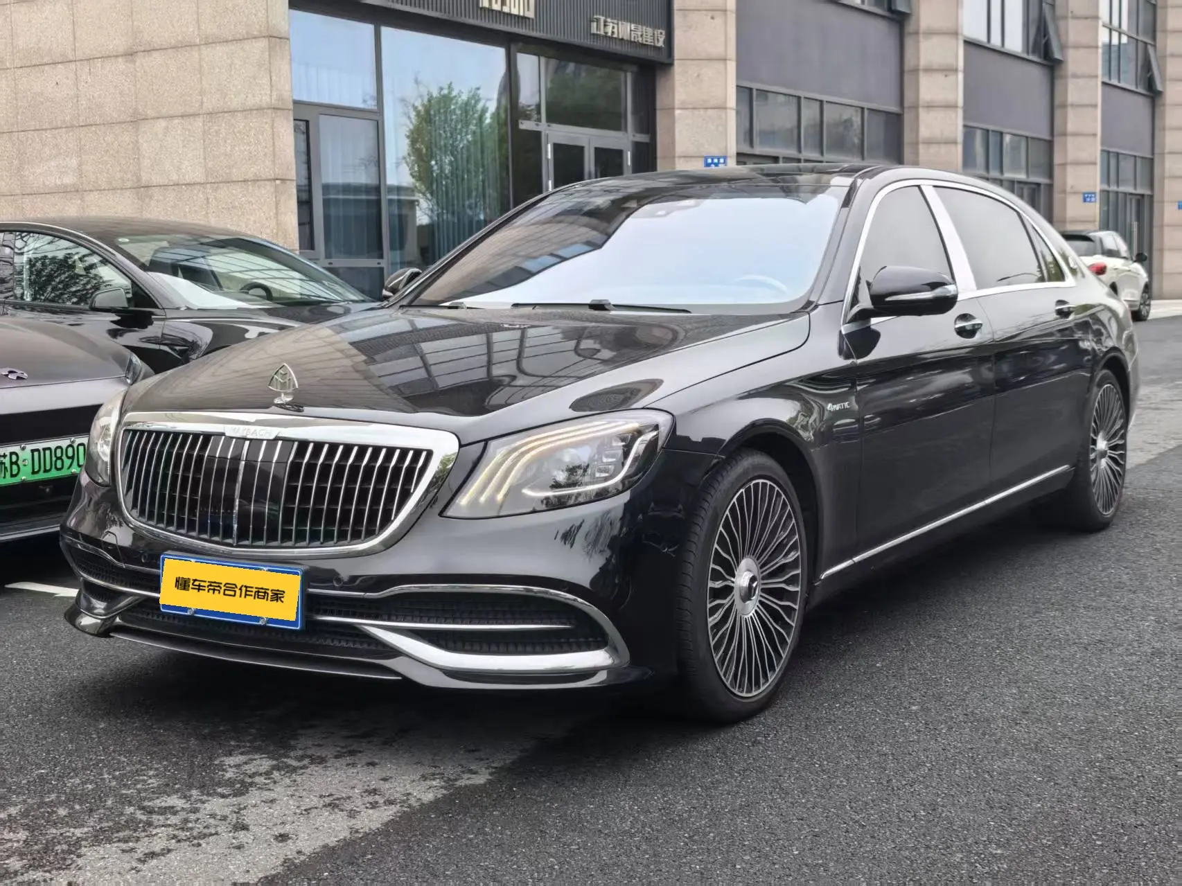 Mercedes-Benz Maybach S-Class  из Китая