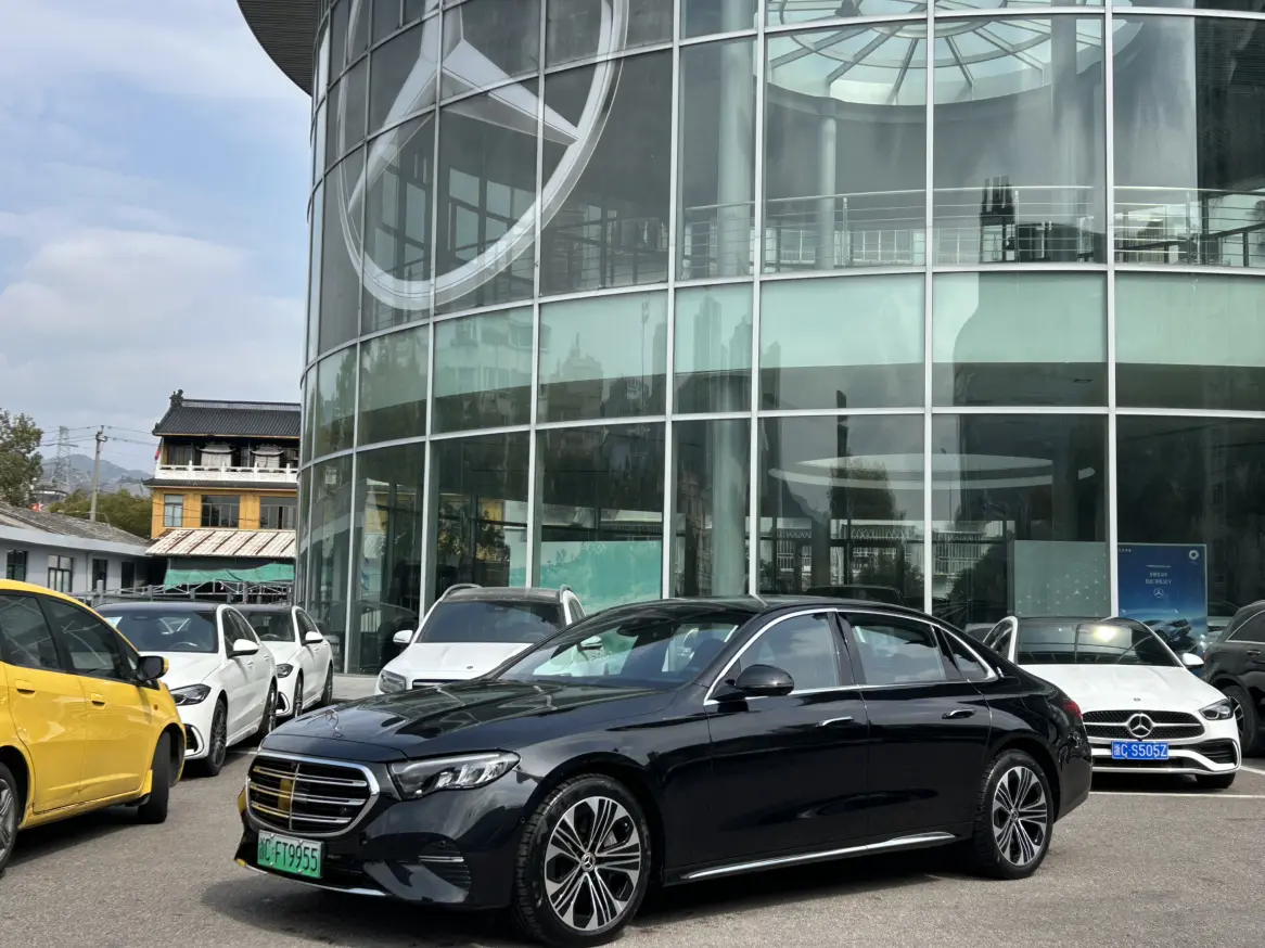 Mercedes-Benz E-Class PHEV