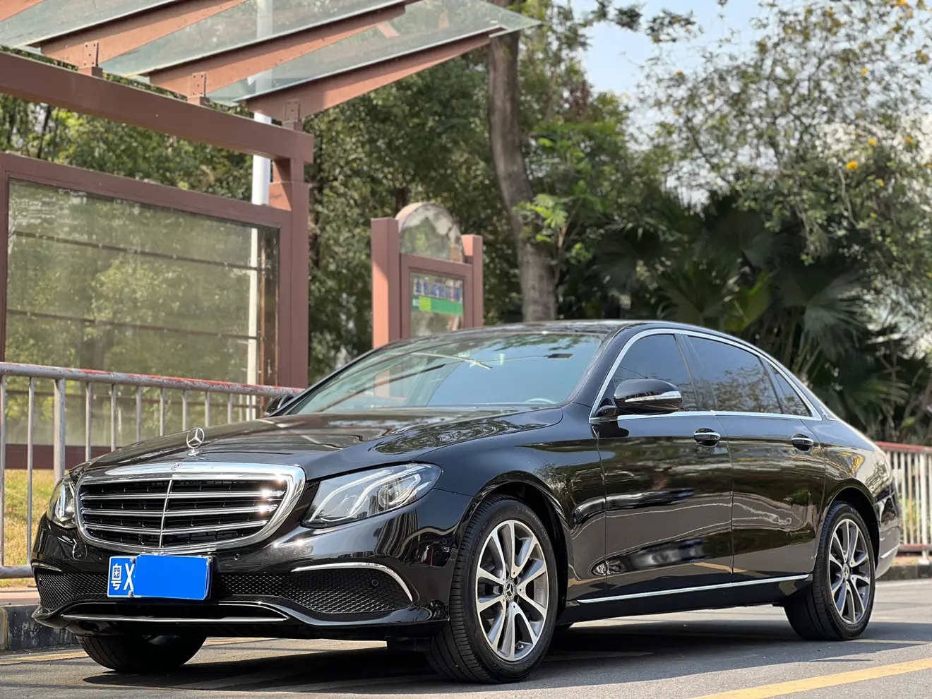 Mercedes-Benz E-Class  из Китая