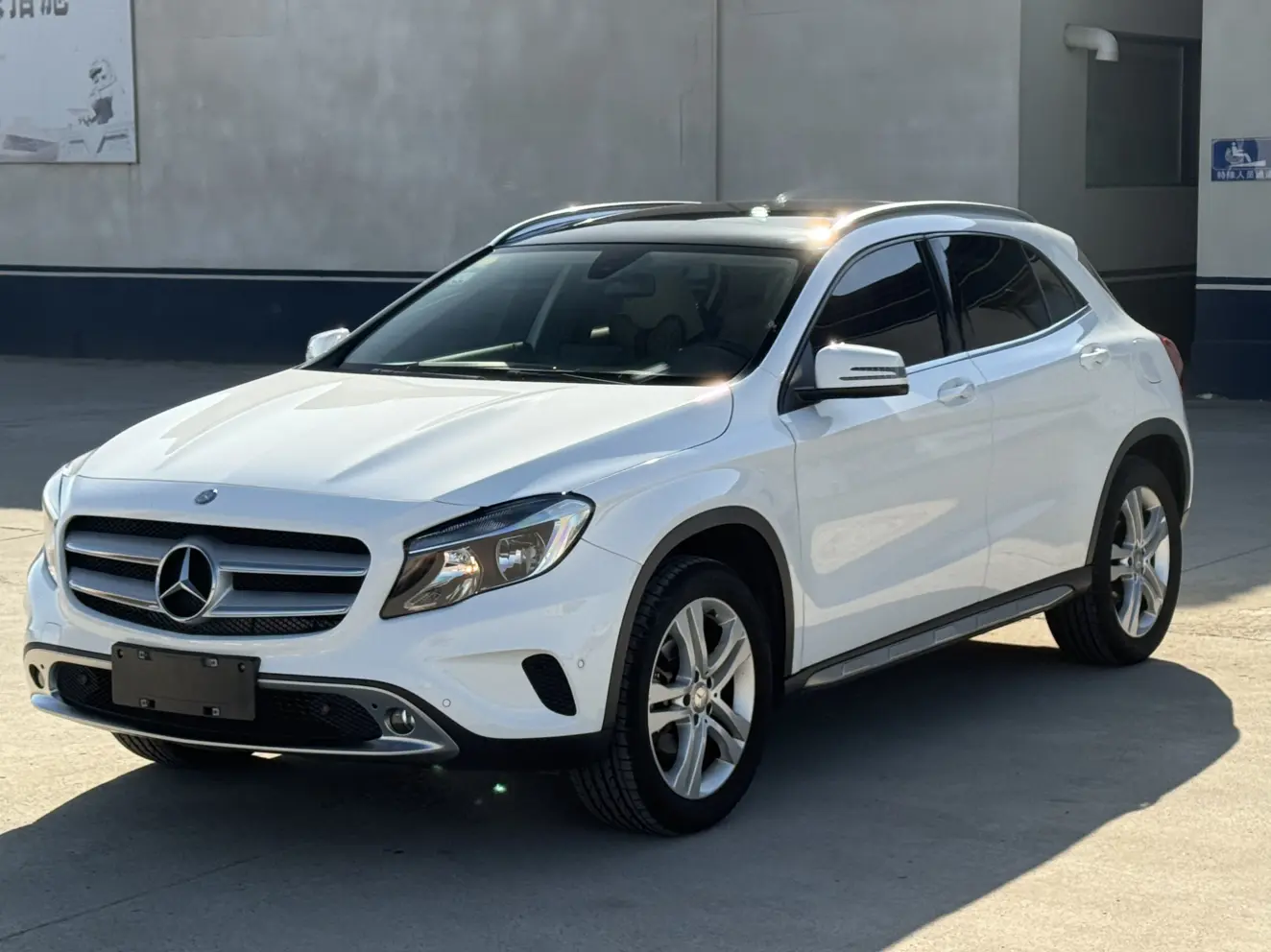 Mercedes-Benz GLA