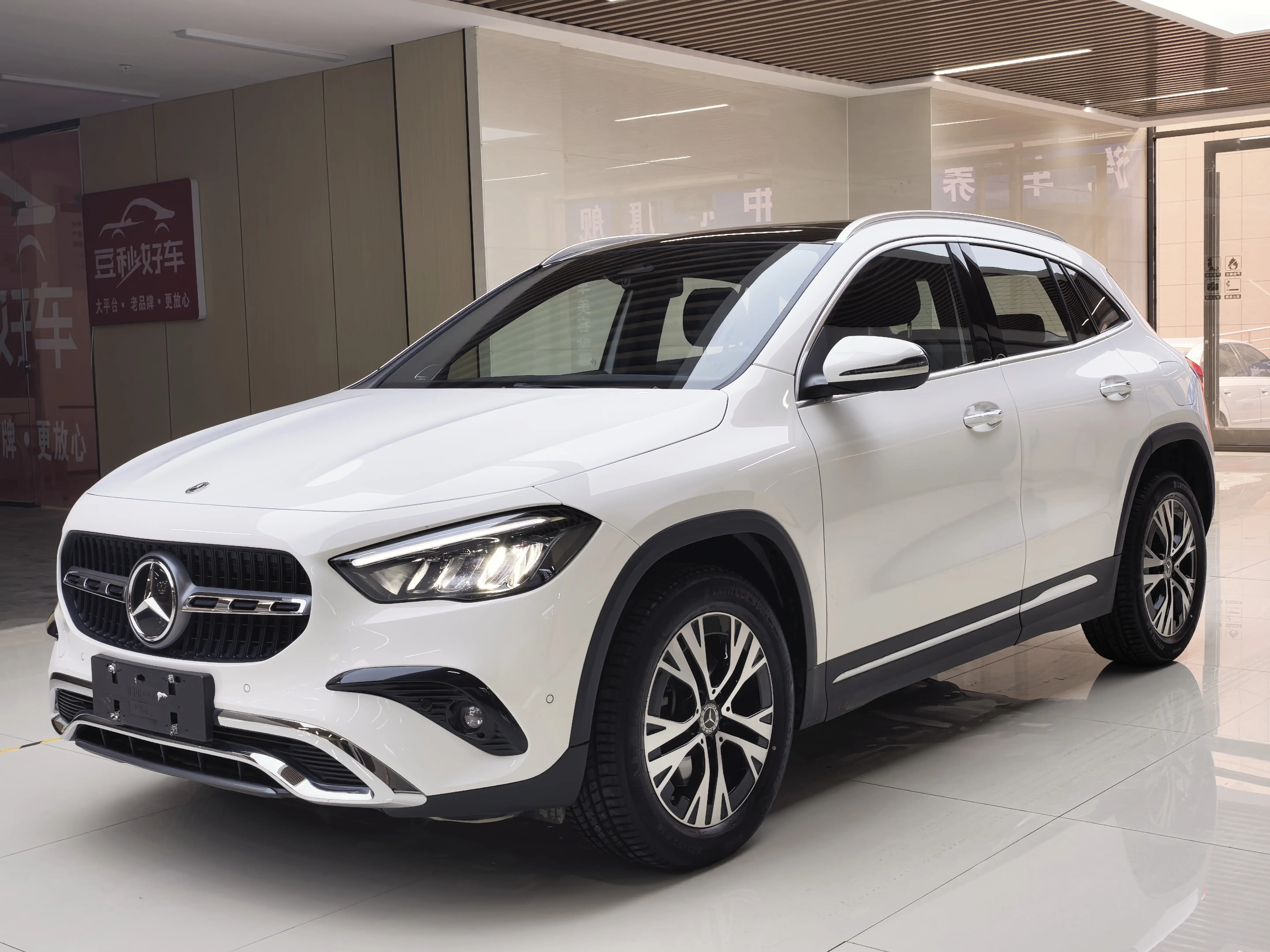 Mercedes-Benz GLA