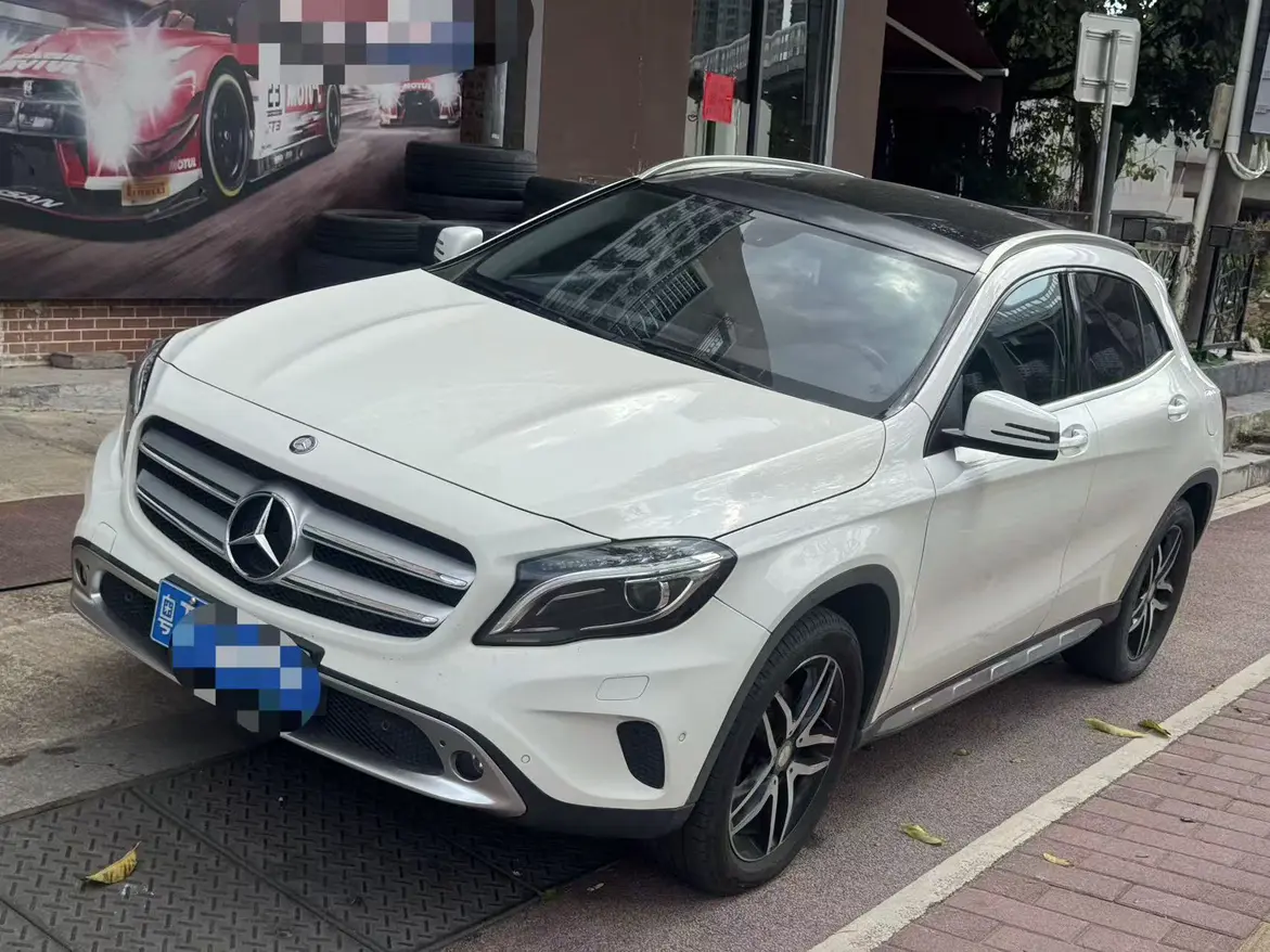 Mercedes-Benz GLA