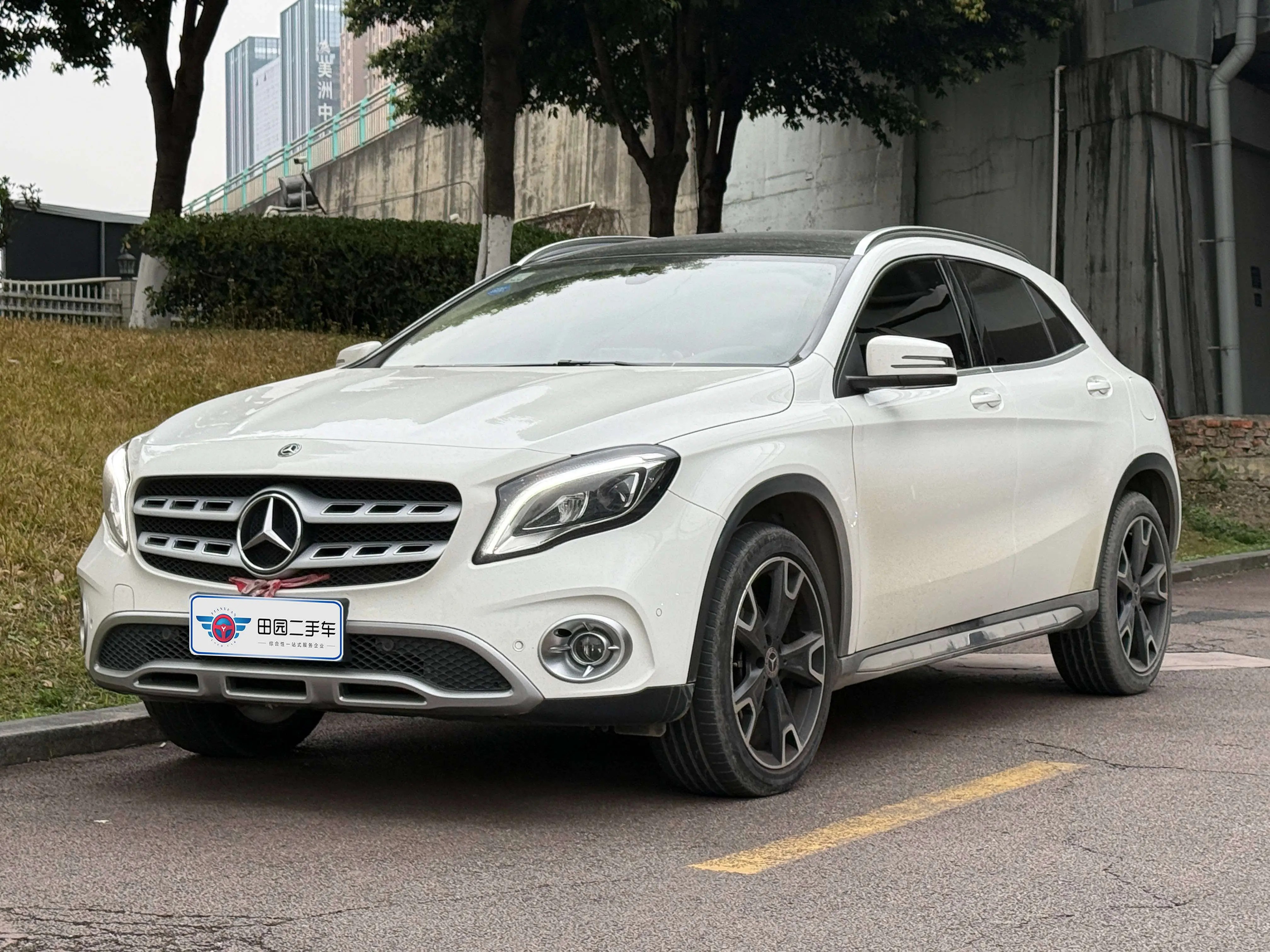 Mercedes-Benz GLA