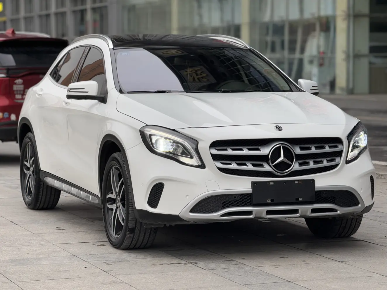 Mercedes-Benz GLA