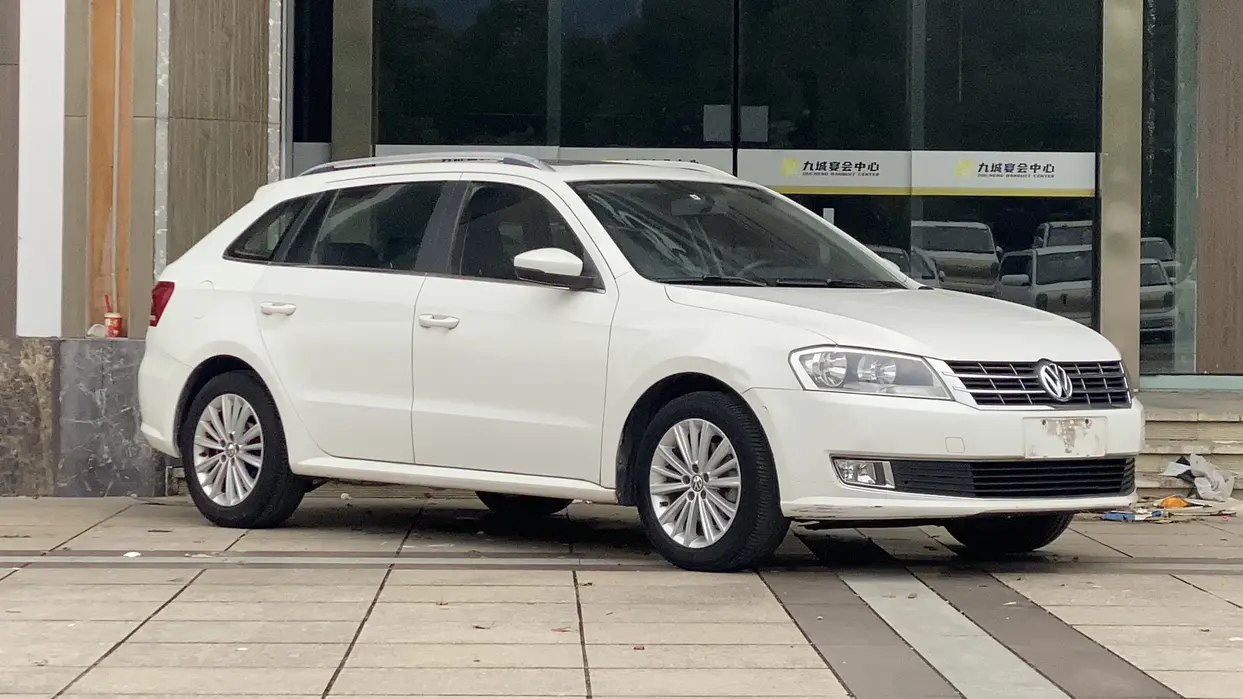 Volkswagen Langxing  из Китая