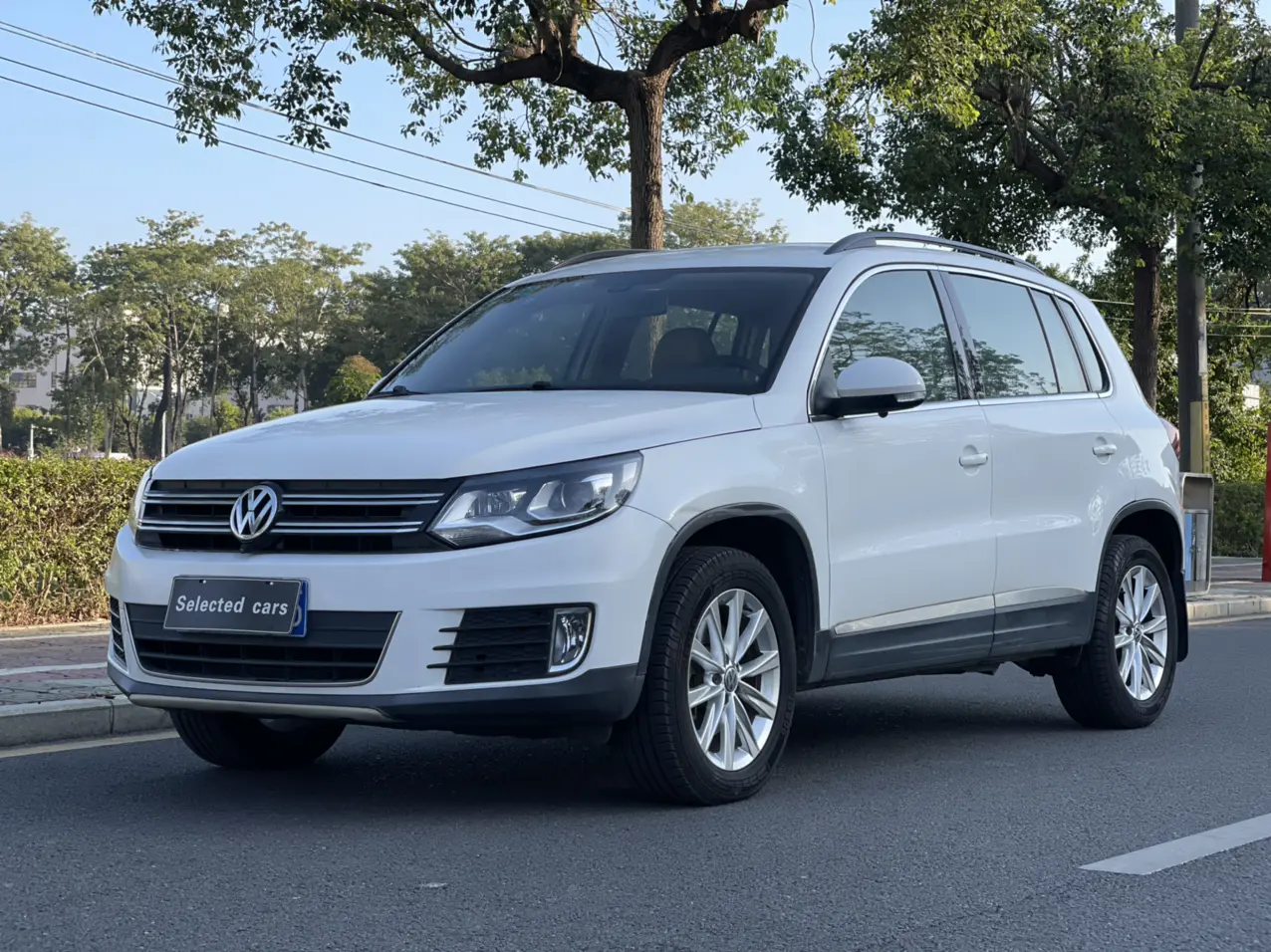 Volkswagen Tiguan (Tharu)