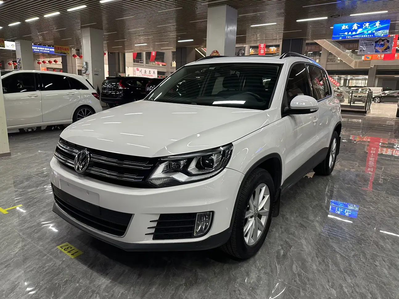 Volkswagen Tiguan (Tharu)