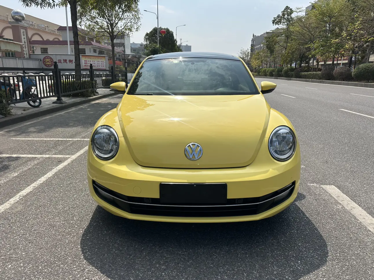Volkswagen Beetle  из Китая