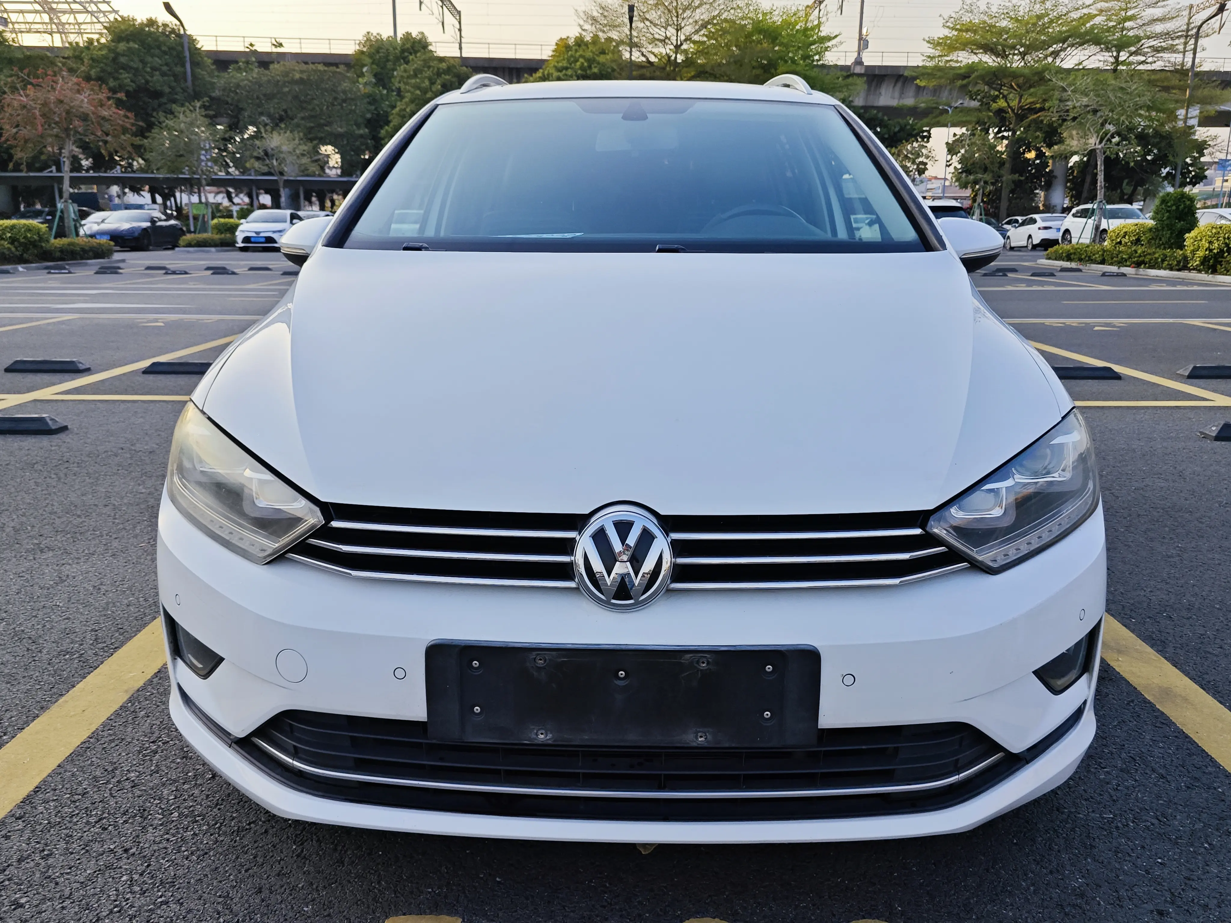 Volkswagen Golf·Jialu  из Китая