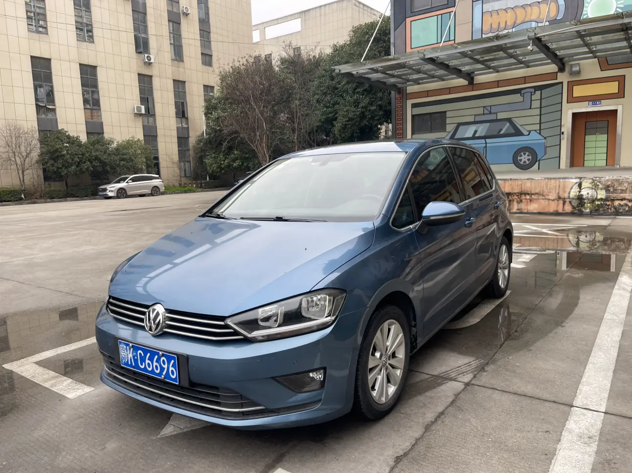 Volkswagen Golf·Jialu  из Китая