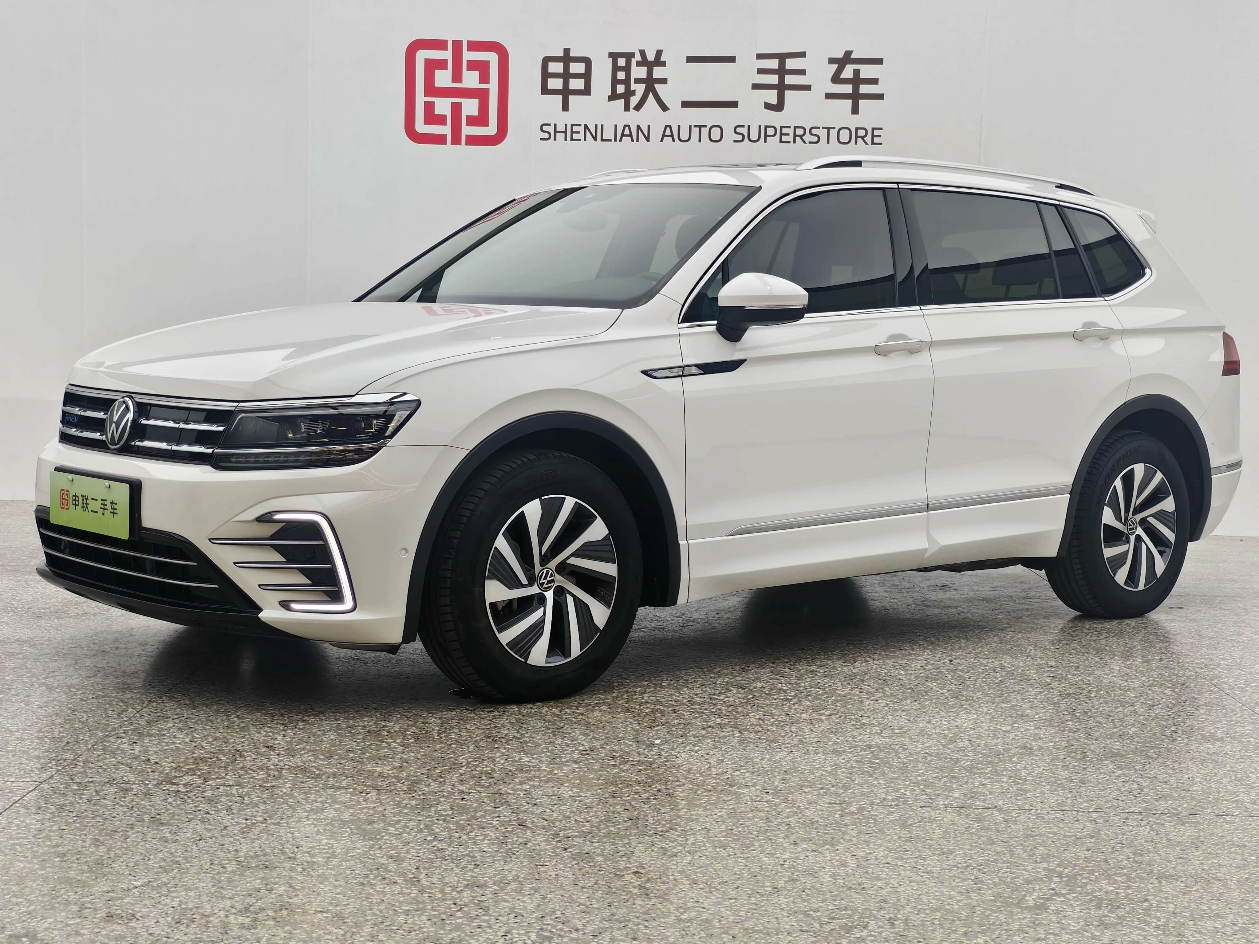 Volkswagen Tiguan L PHEV