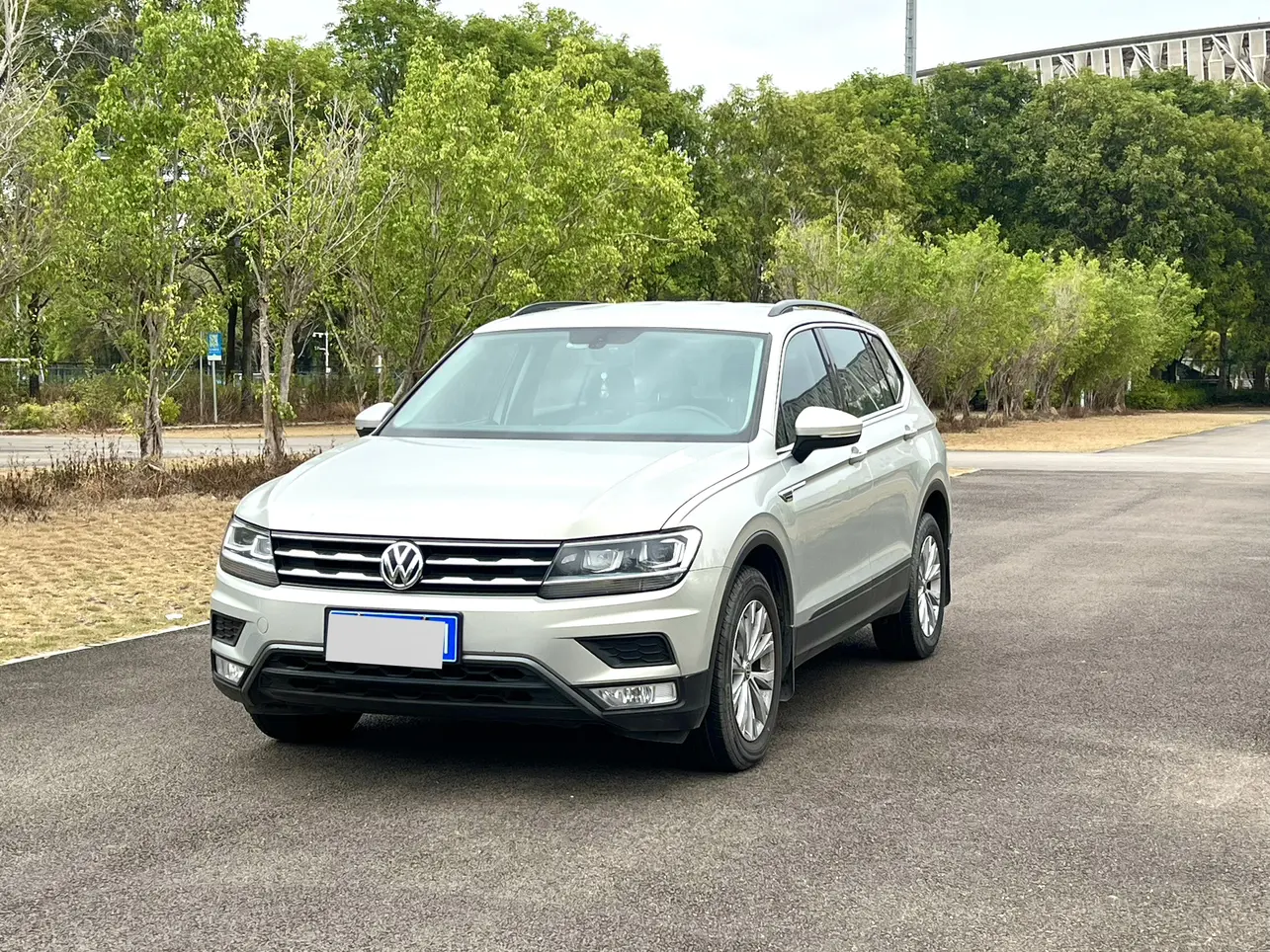 Volkswagen Tiguan L  из Китая