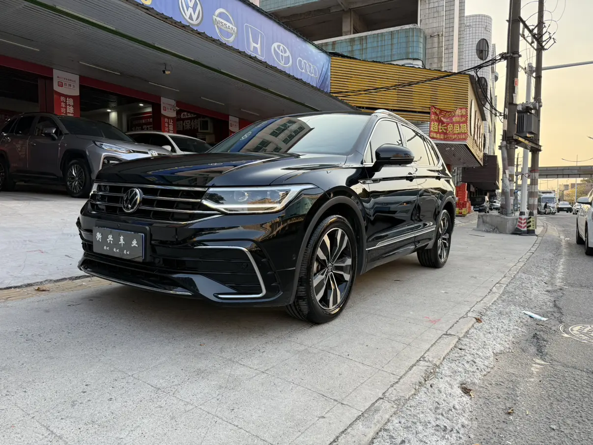 Volkswagen Tiguan L