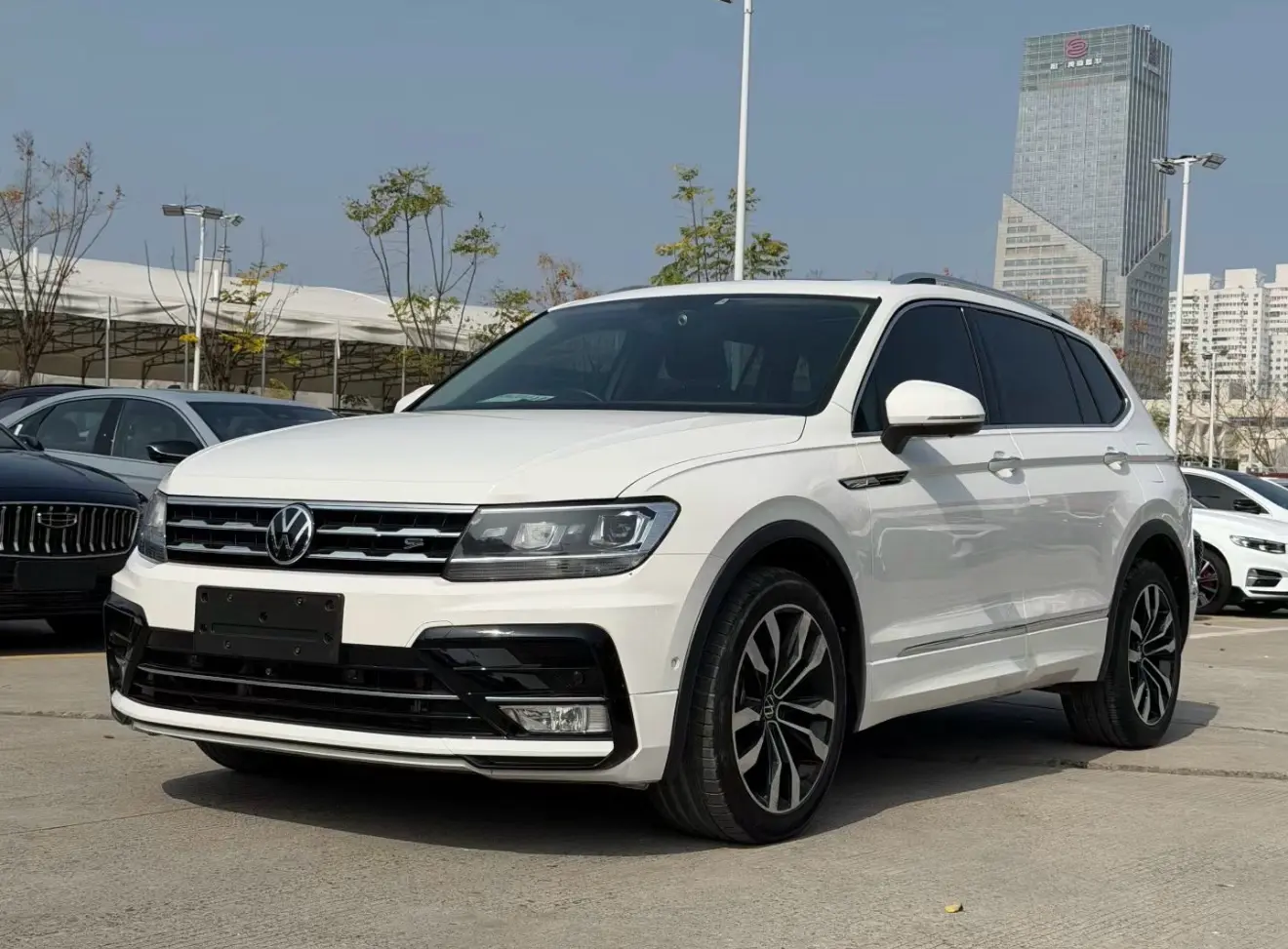 Volkswagen Tiguan L
