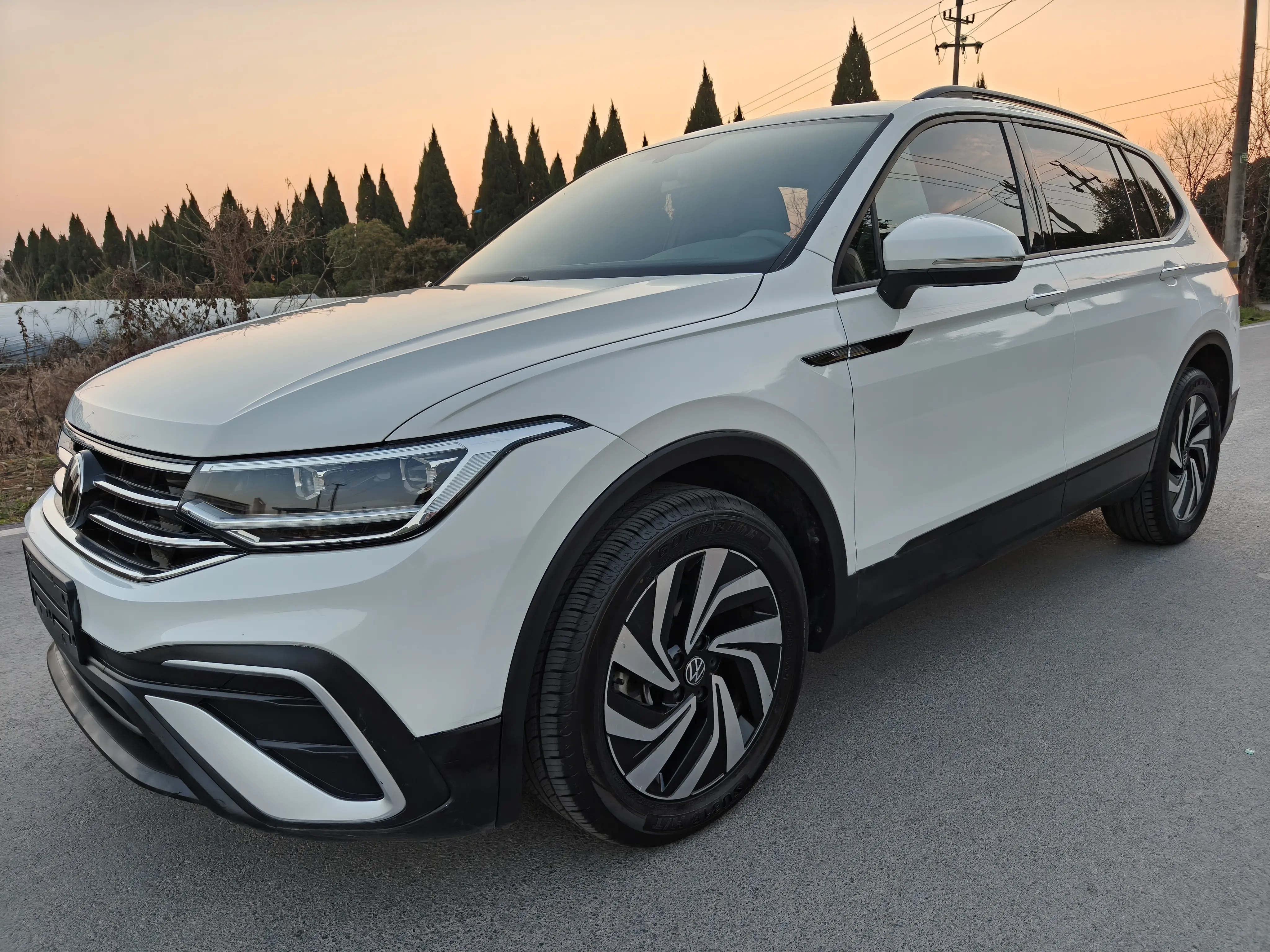 Volkswagen Tiguan L