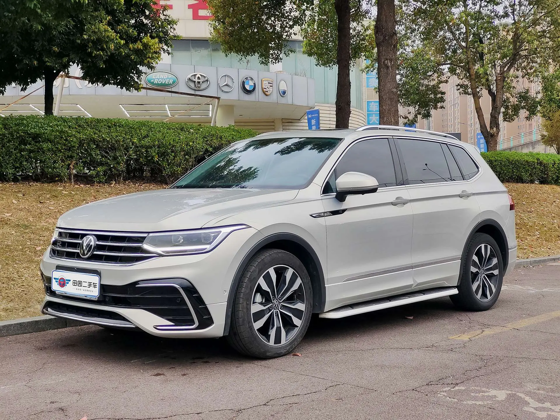 Volkswagen Tiguan L