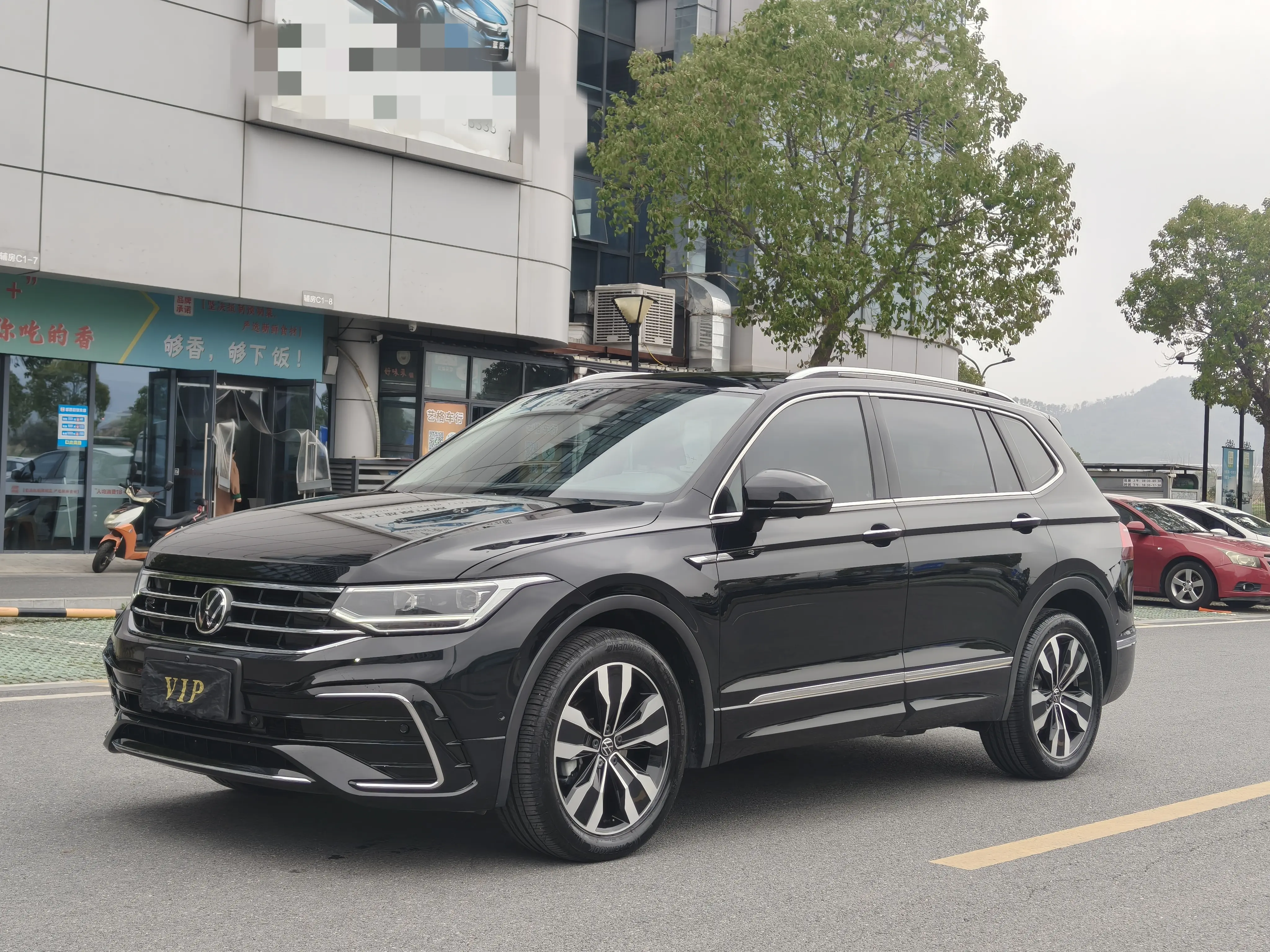 Volkswagen Tiguan L