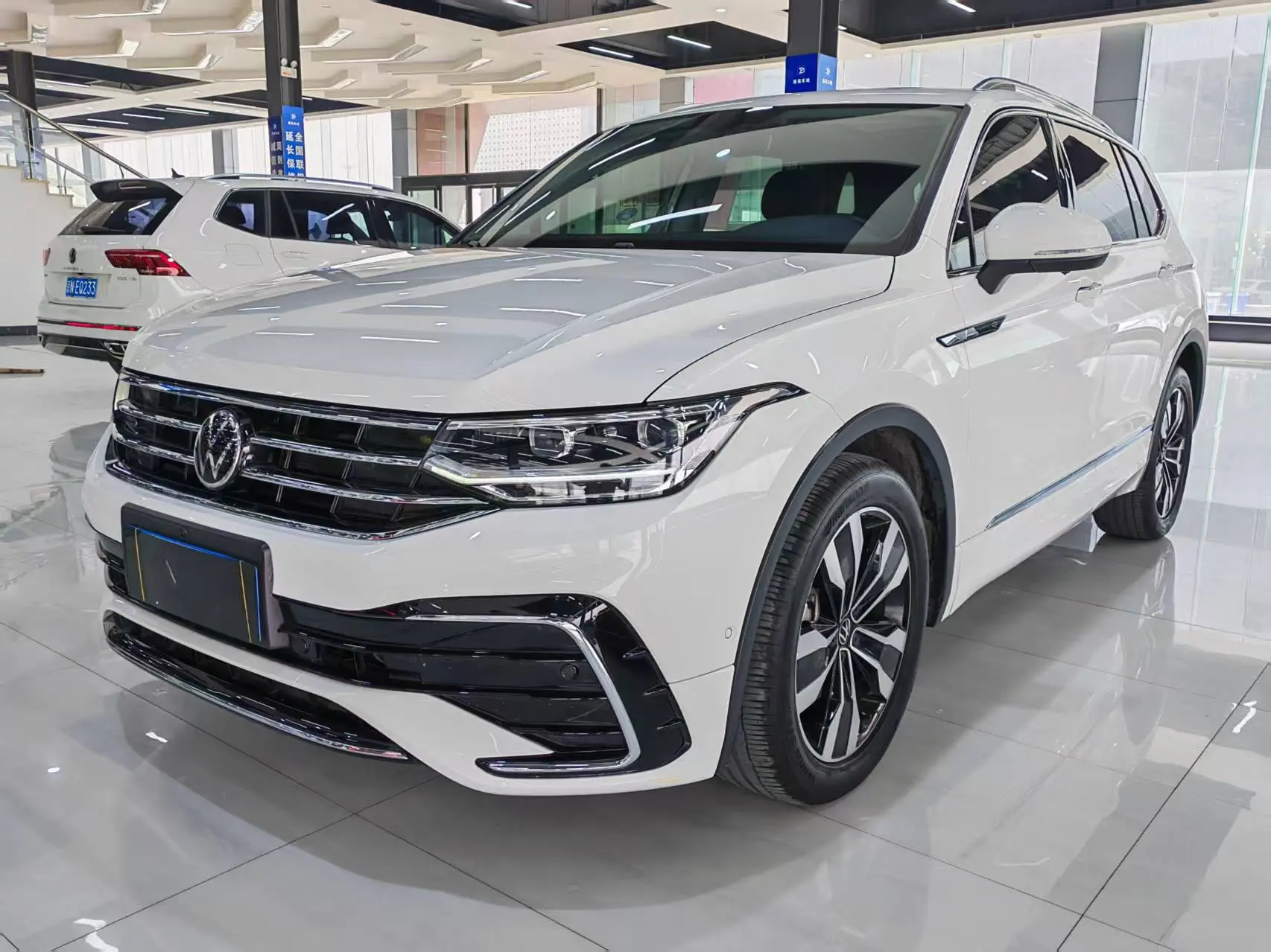 Volkswagen Tiguan L