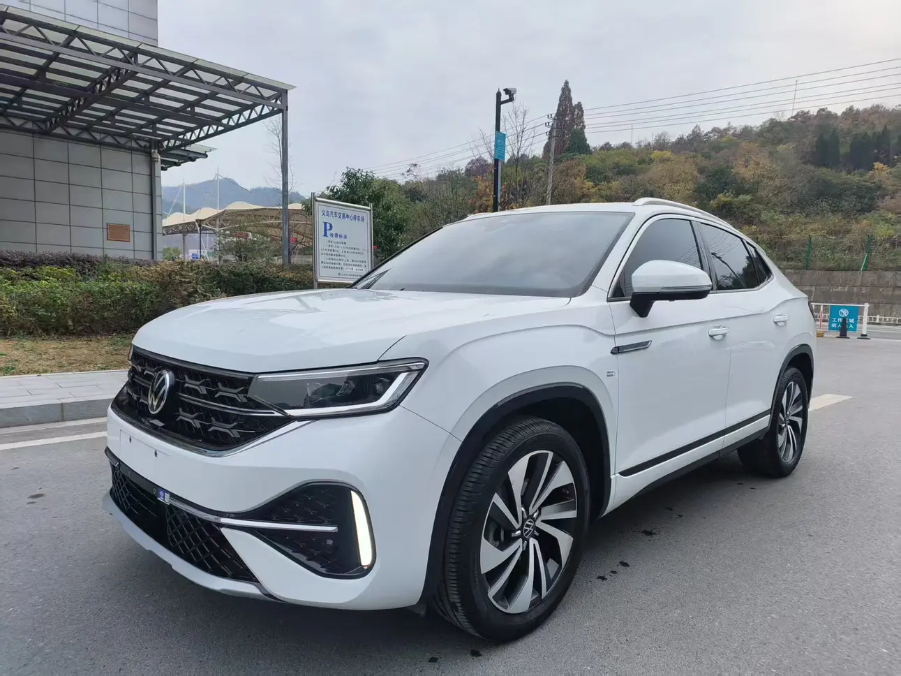 Volkswagen Tayron X