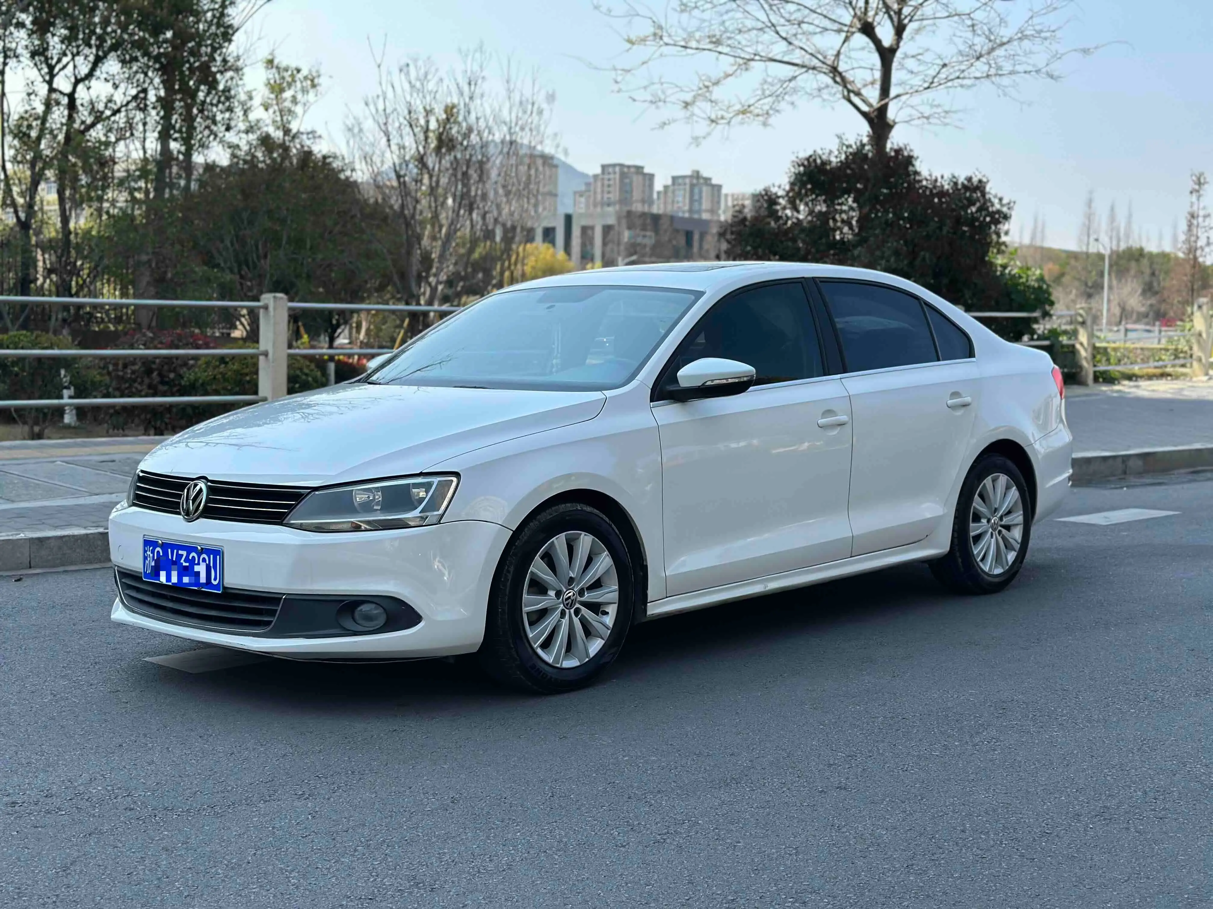 Volkswagen Sagitar
