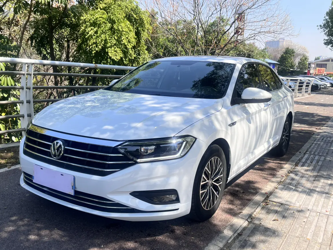 Volkswagen Sagitar