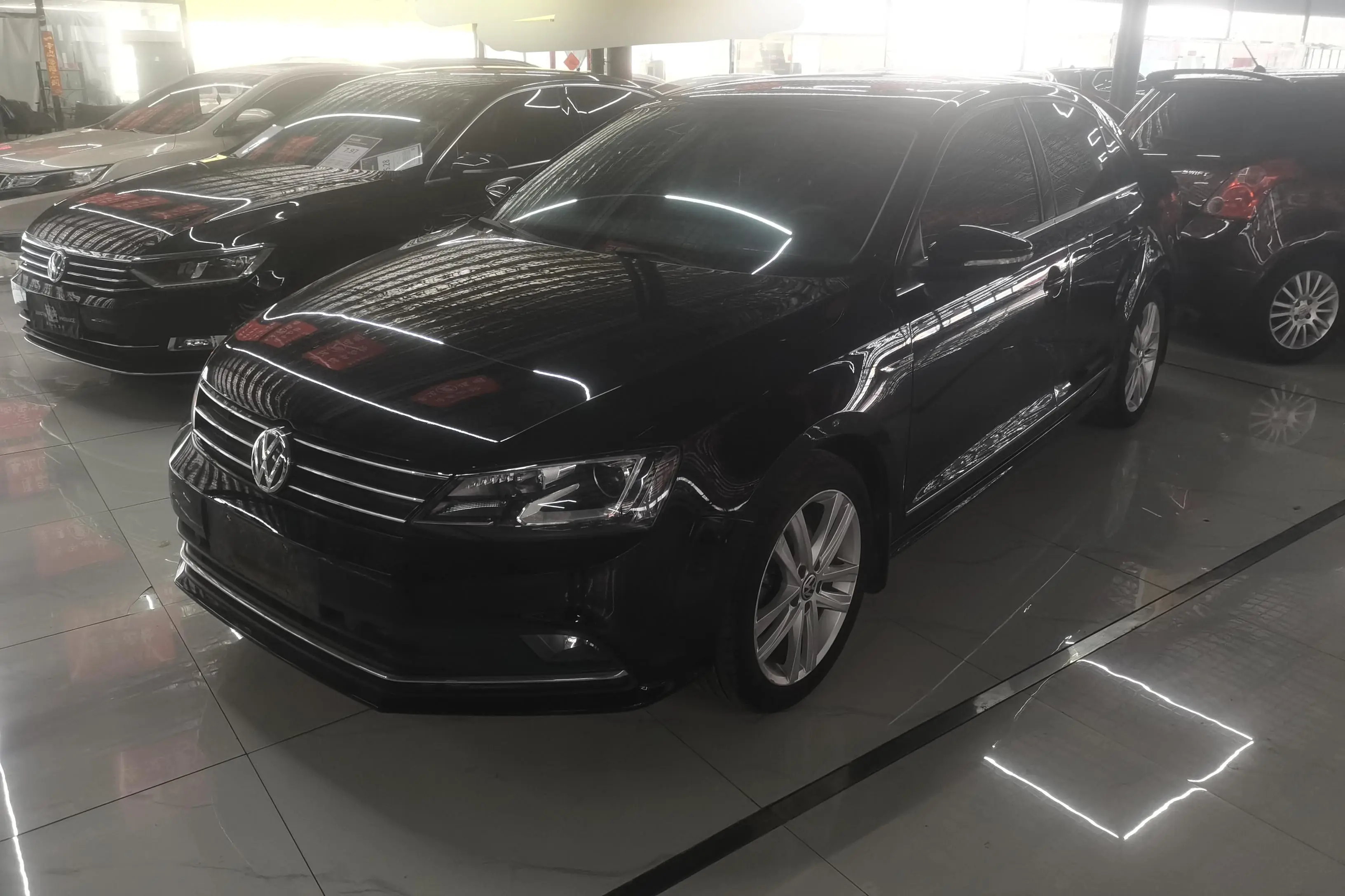 Volkswagen Sagitar